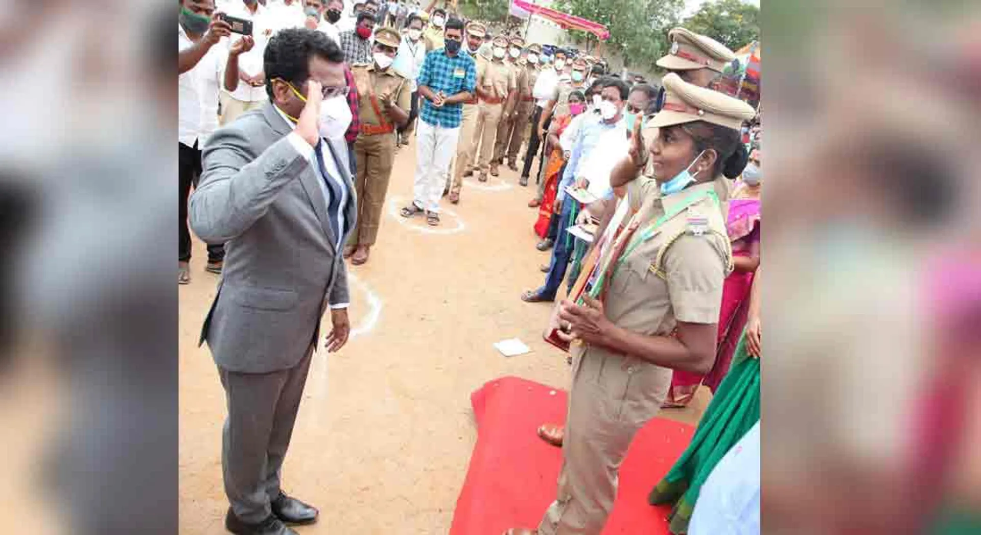 Unexpected Moment! -Free Independence Day Celebration 