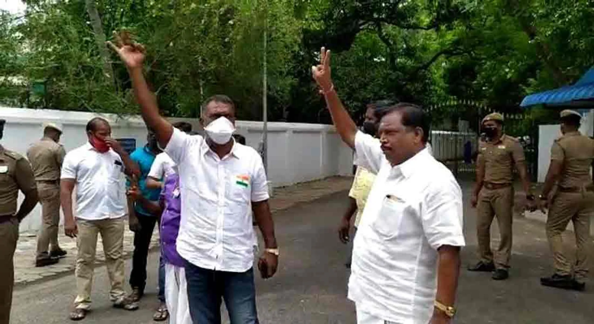 admk ops-eps politics