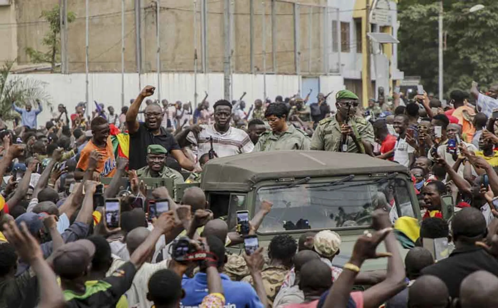 WEST AFRICA MALI MILLITARY PRESIDENT AND PRIME MINISTER 