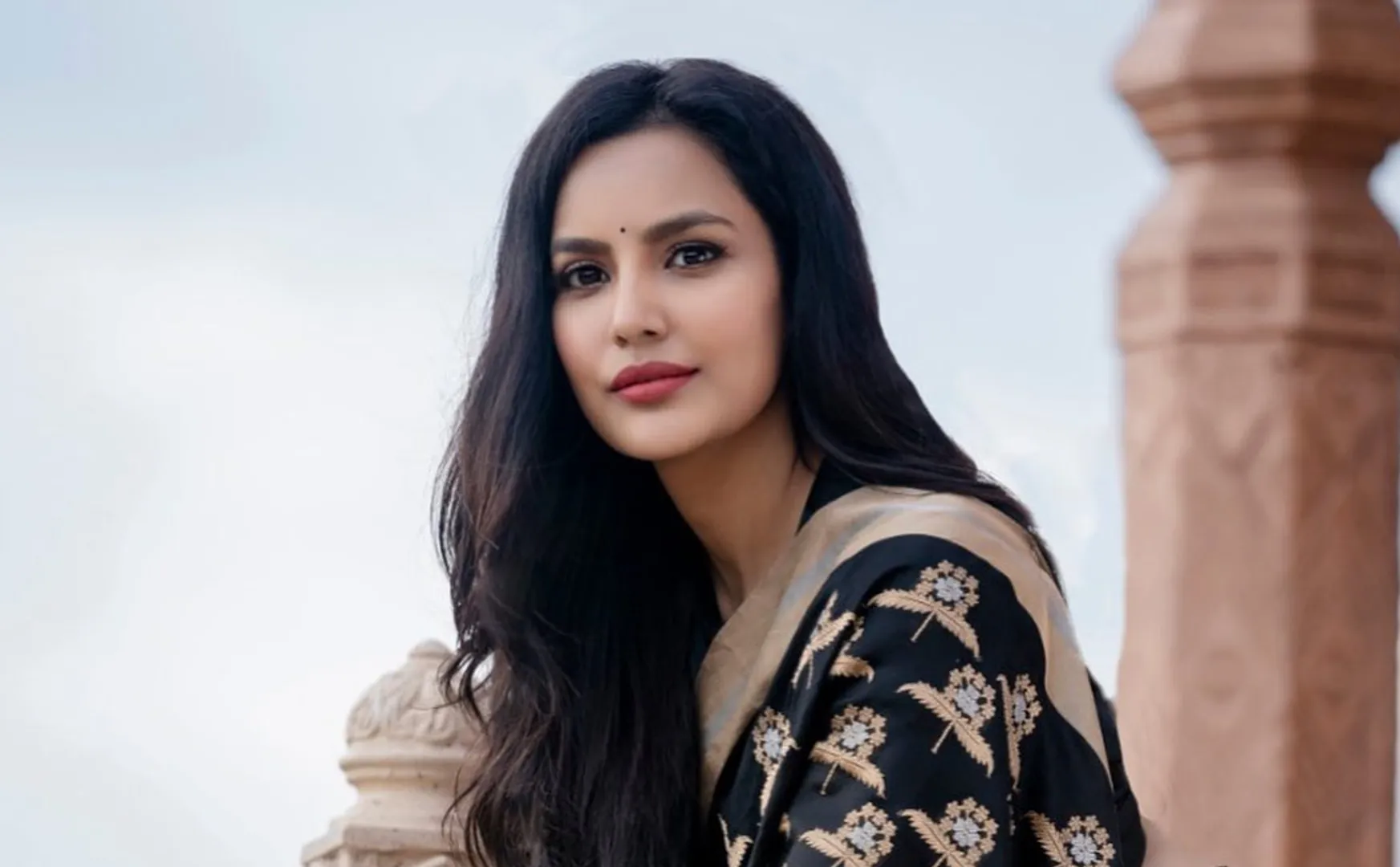 Priya Anand Photos 