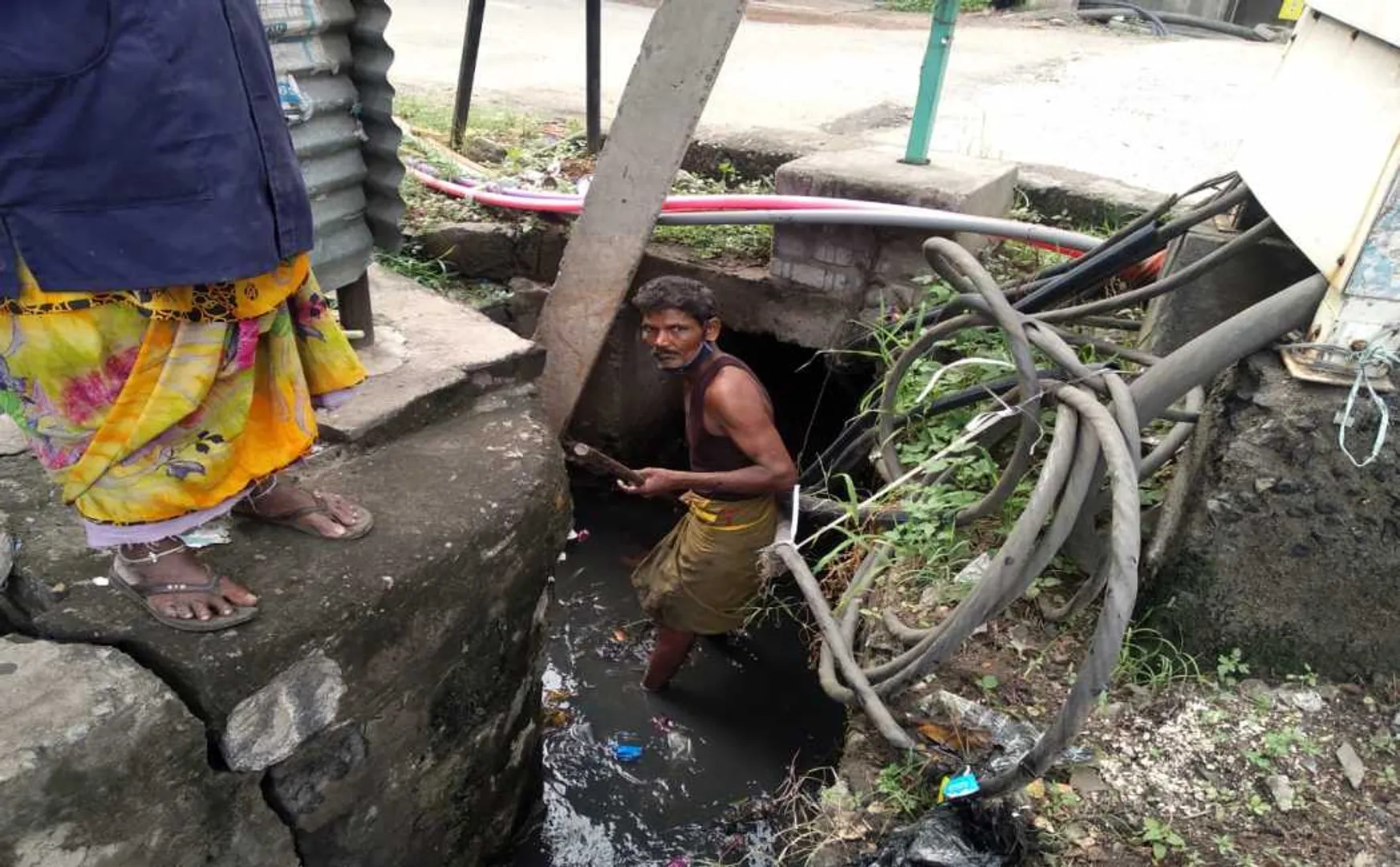 salem district smart city project sanitary workers not wear equipment's 