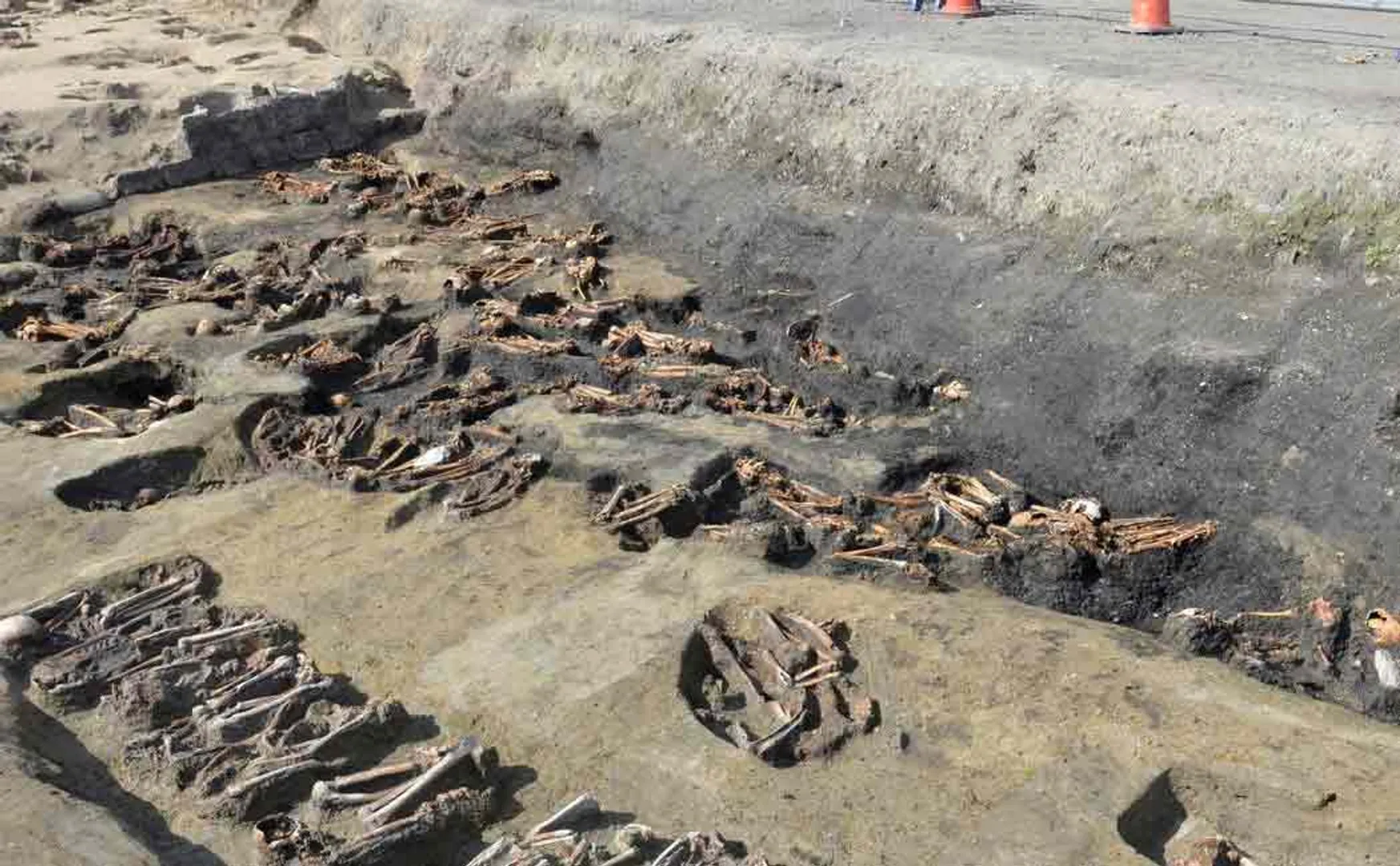 1500 bones found in osaka