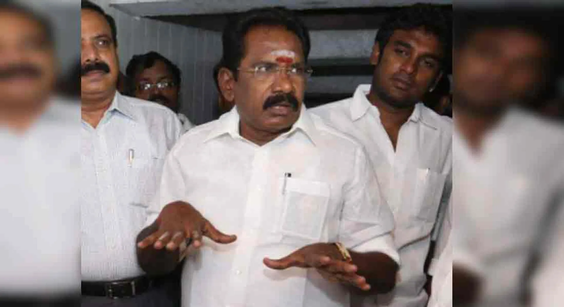 admk minister sellurraju about  bjp