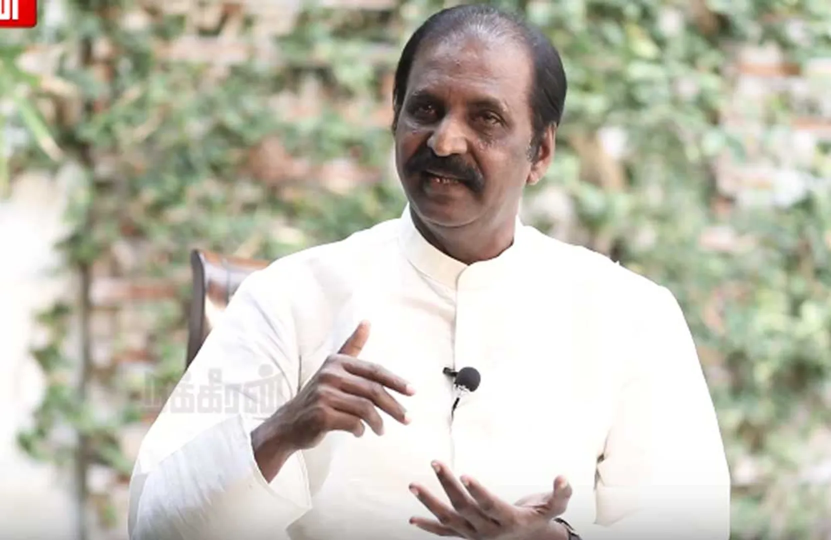 kavignar vairamuththu tweet 
