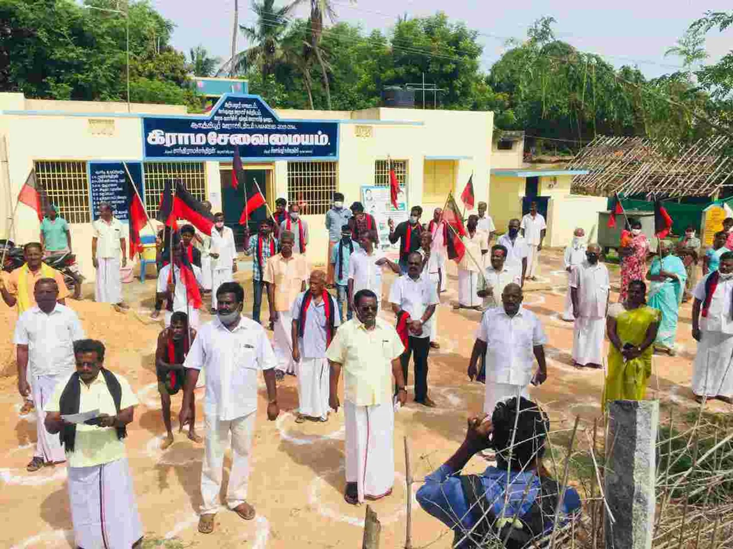 DMK protest against admk govt