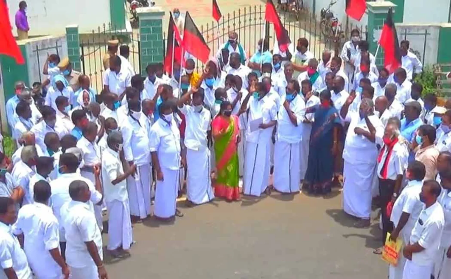 DMK farmers wing protest 