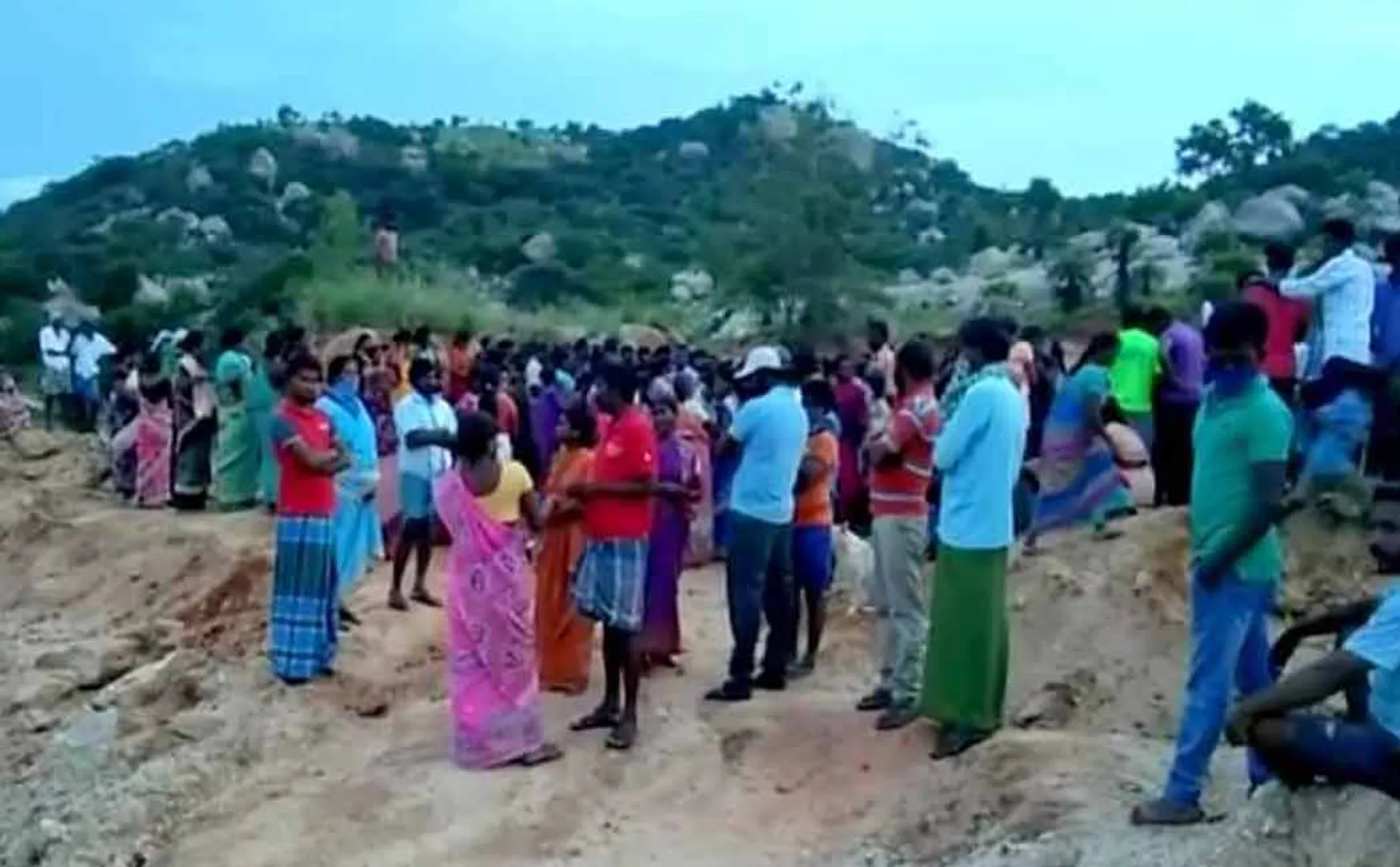 2 students drowned in shallow water