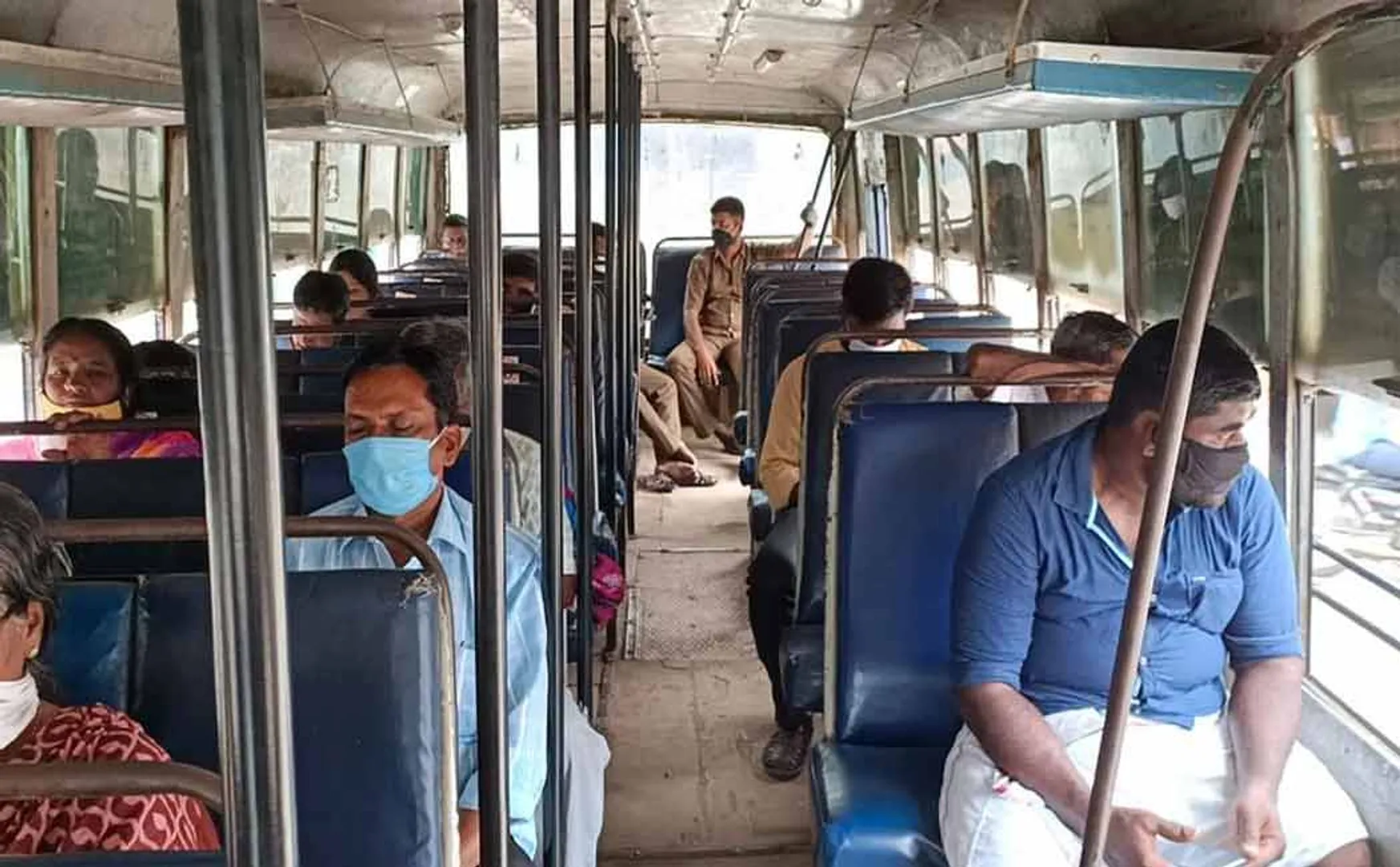 Less passenger bus travel! Testing before train passengers!