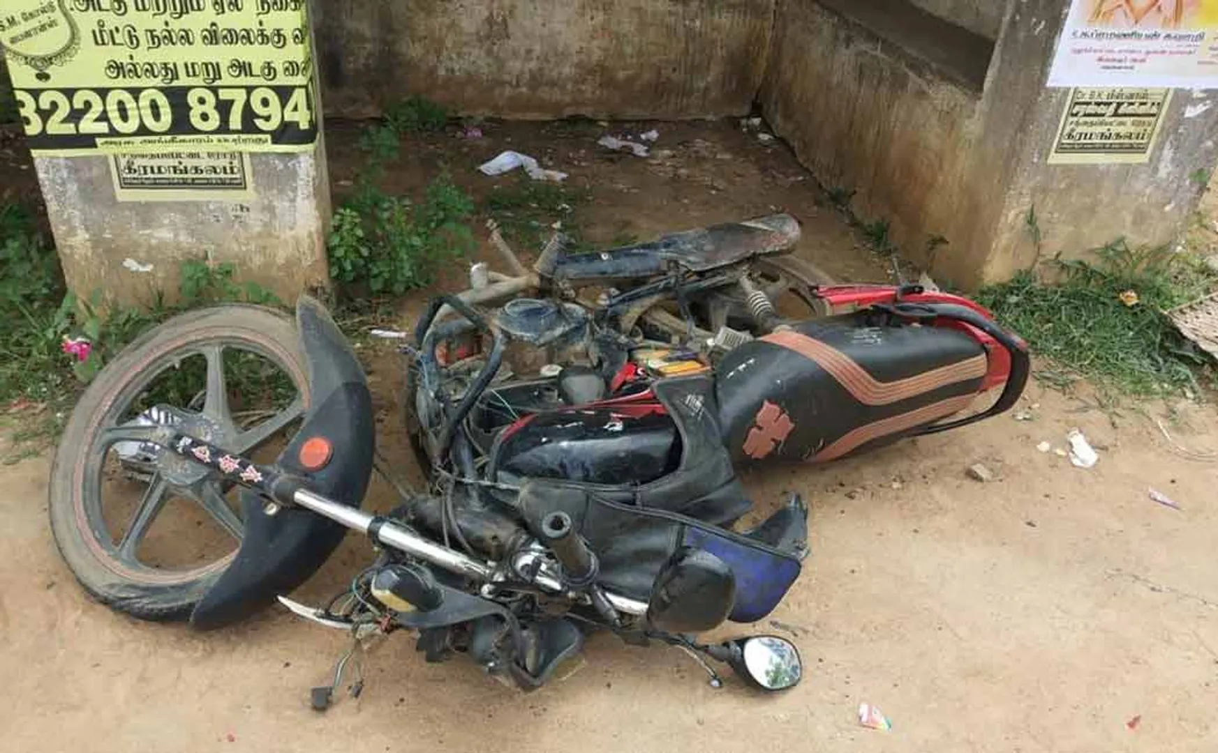  There is no ambulance to take the injured in the accident