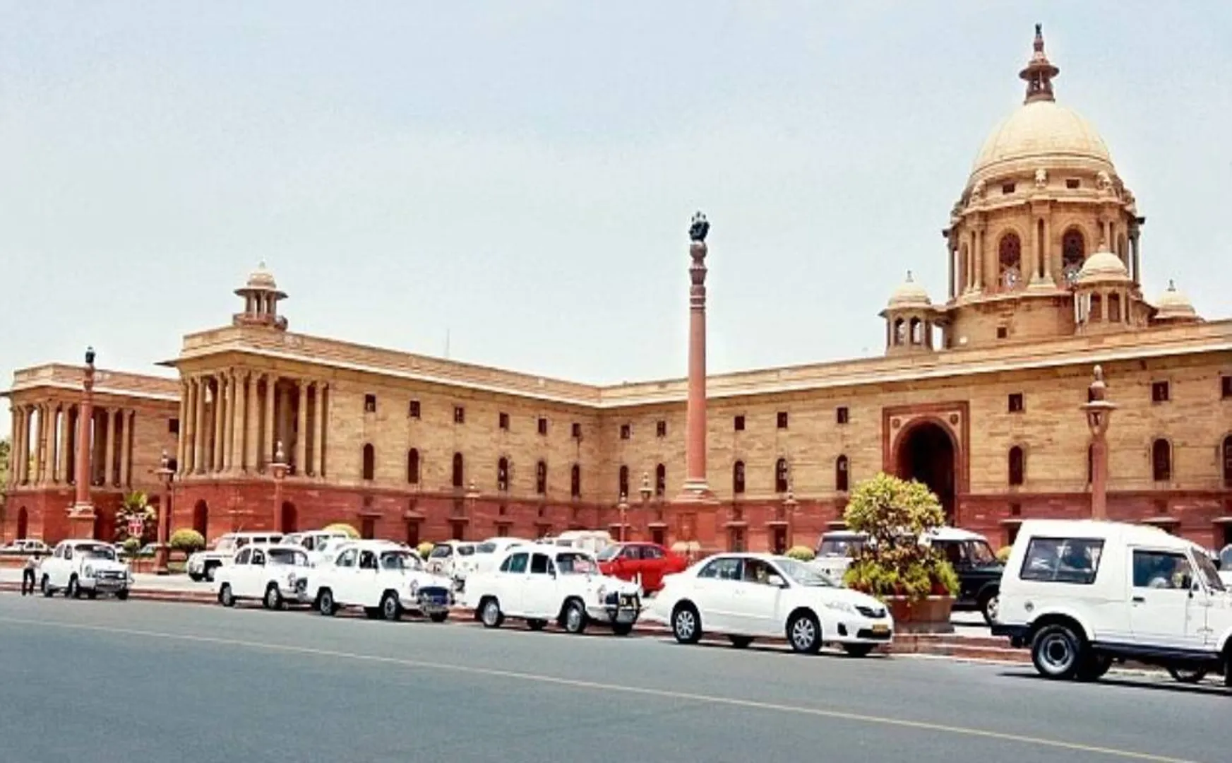 15th pay commission union government released funds 14 states government 