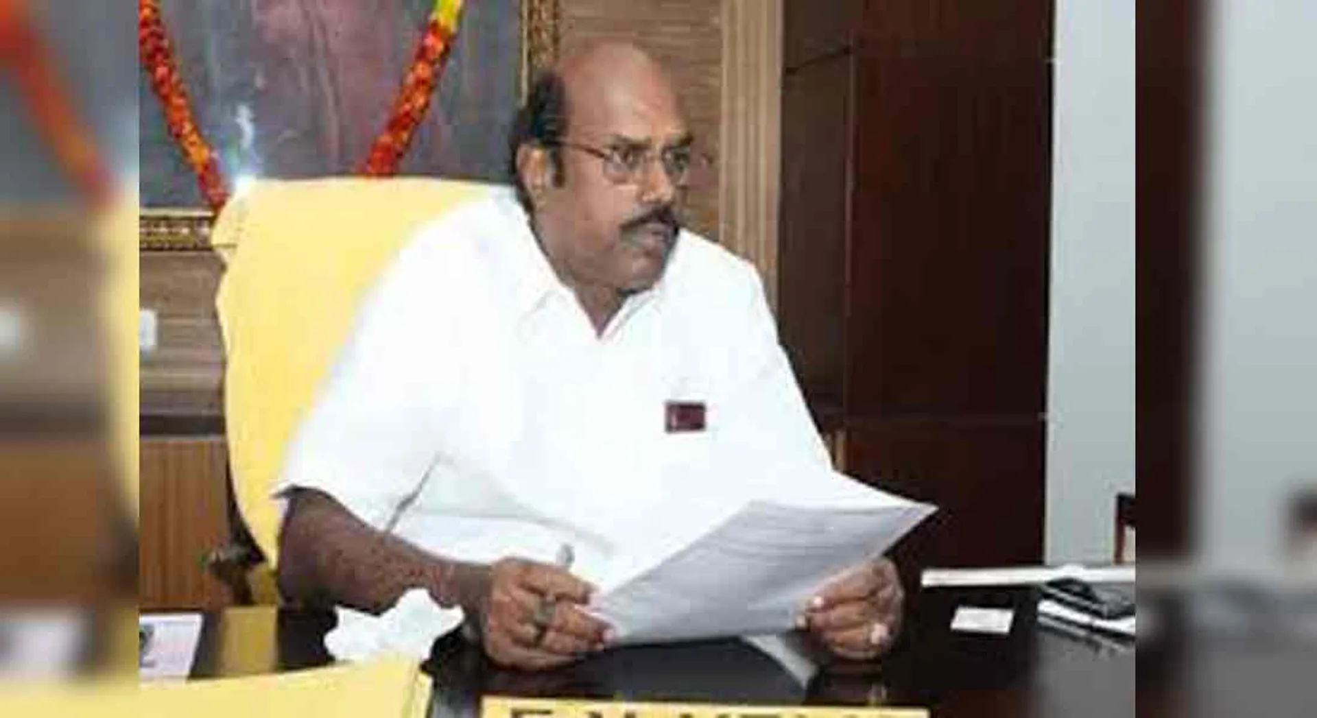 DMK EV VELU