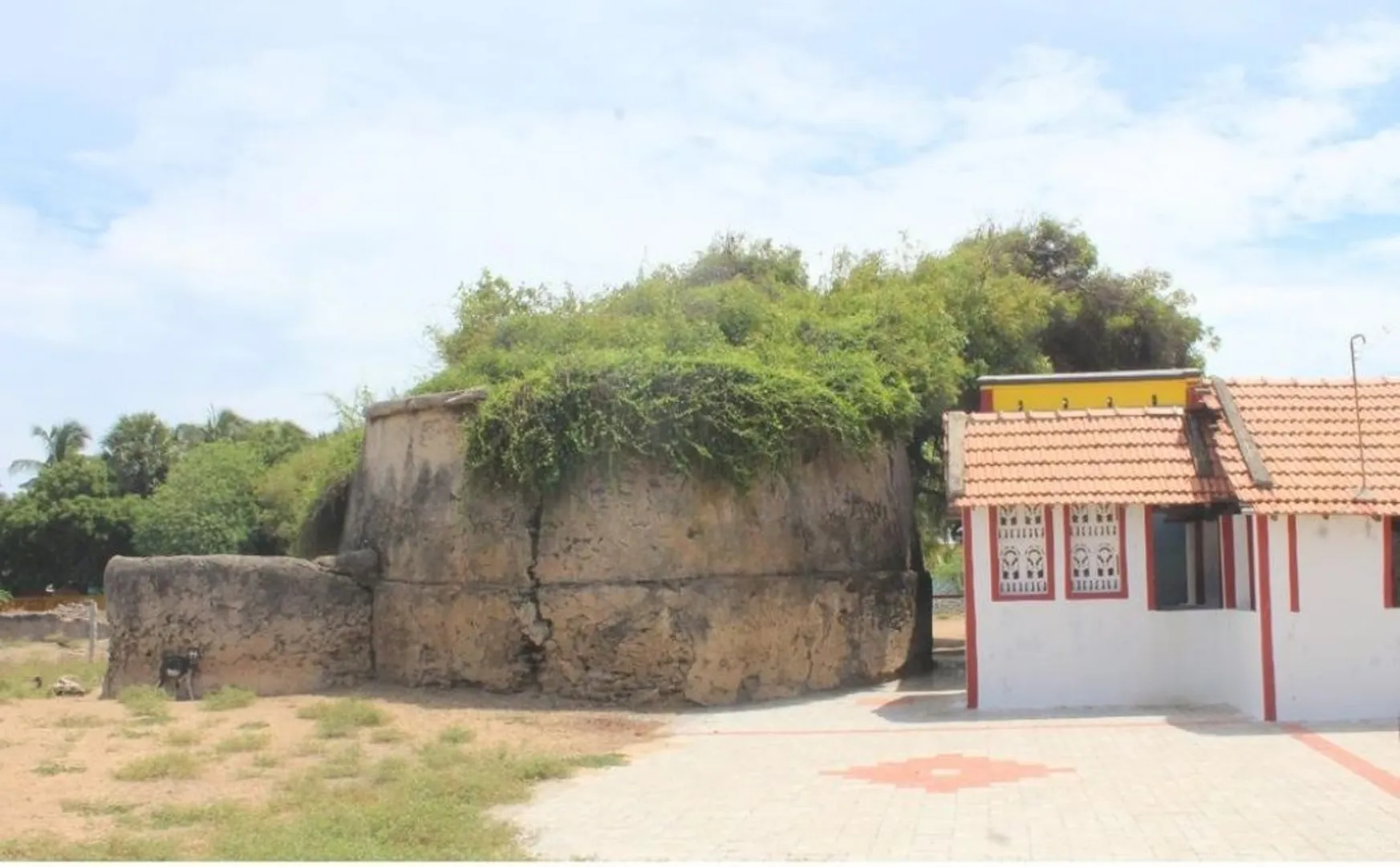 200 years old granary intertwined with people's lives!