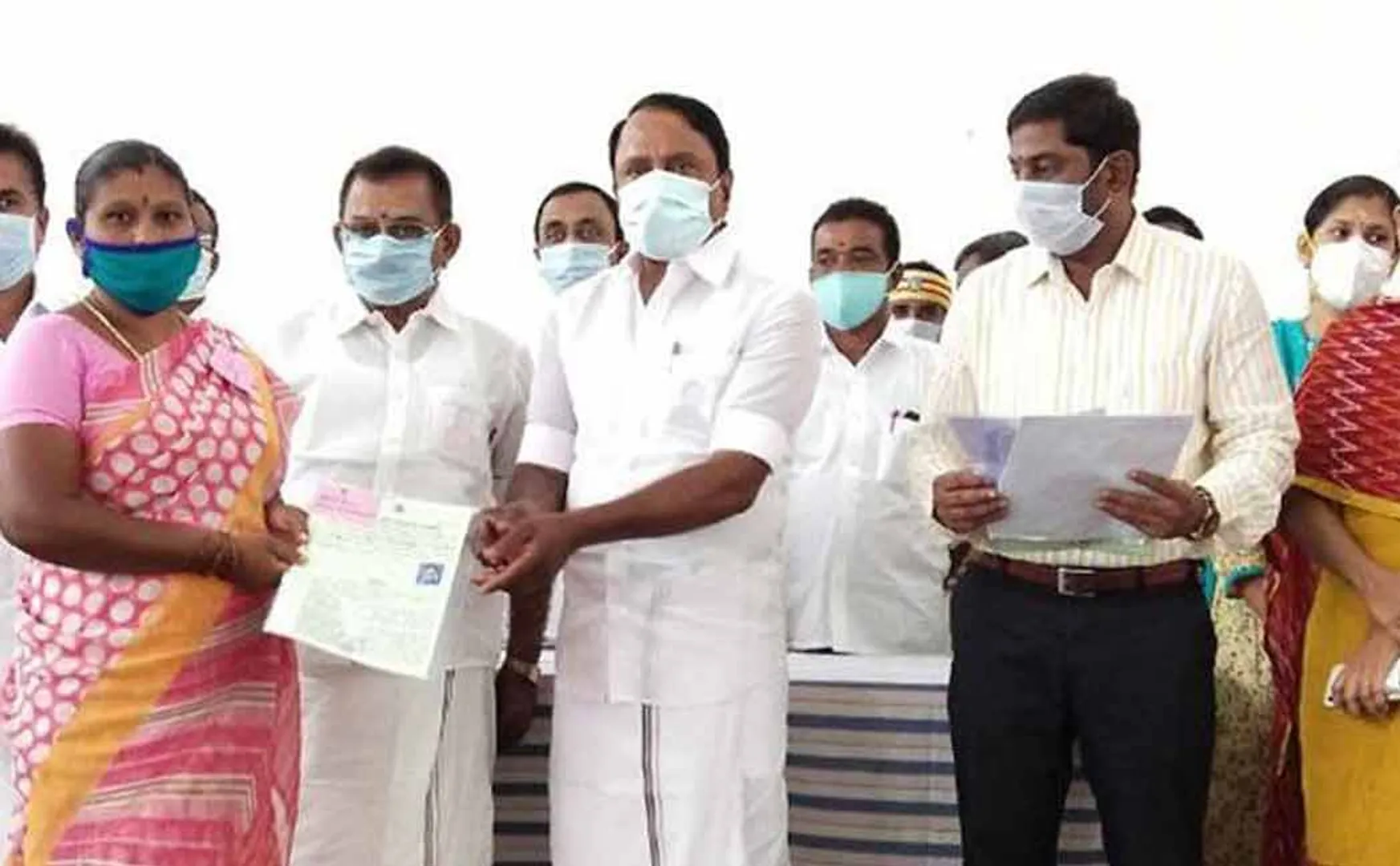 "No information has been received about the schools ..." Minister Senkottayan
