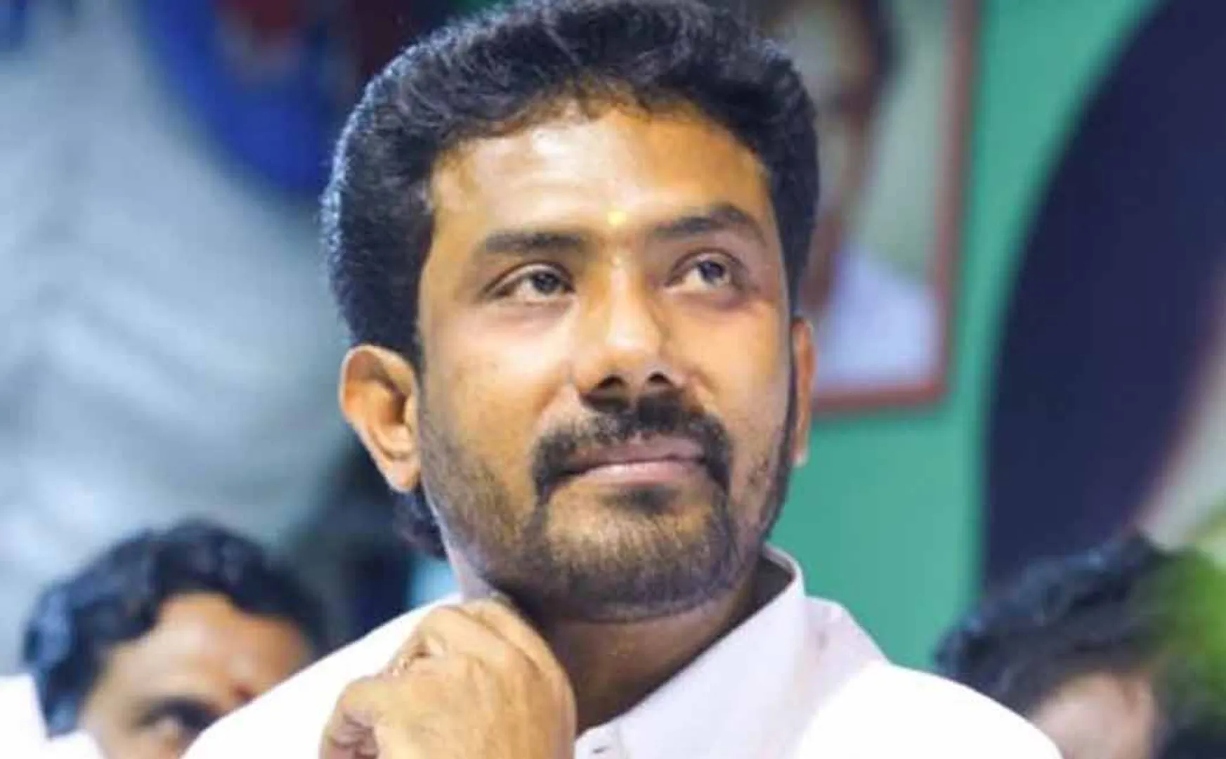 Ravindranath Kumar has demanded the central government to increase the income of the villagers