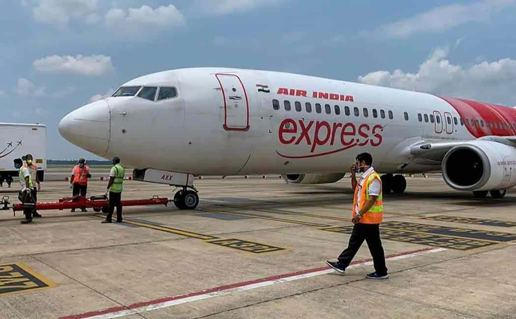 air india express resumes services to dubai