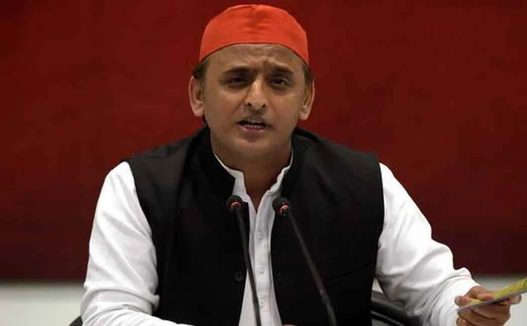 akilesh yadav opposes farmers bill