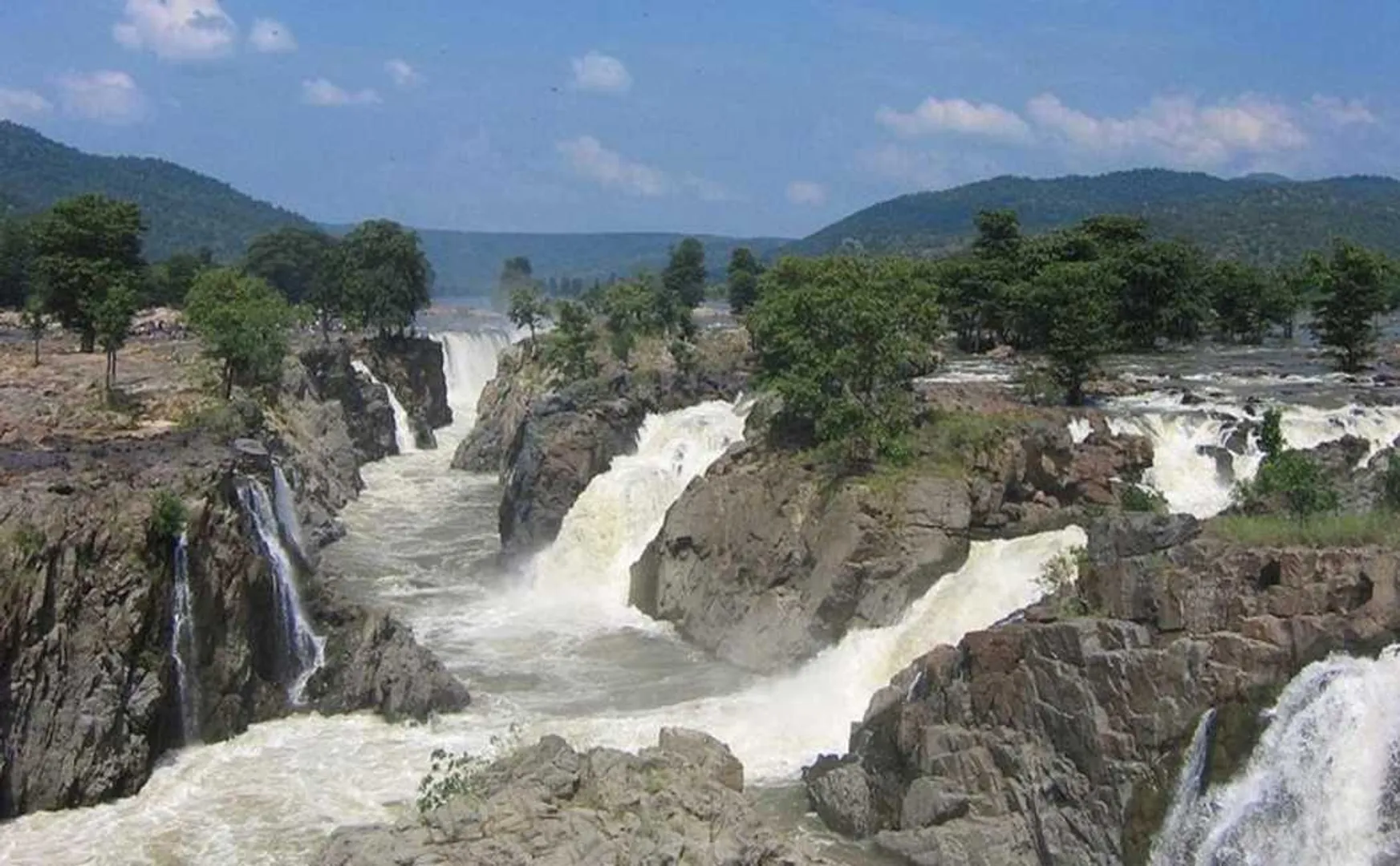cauvery water increase mettur dam water level raised 