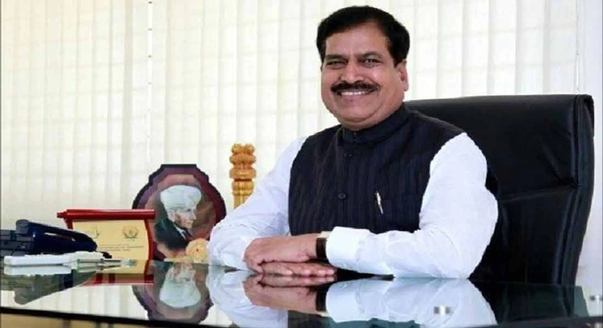 Central Railway Internet Minister Suresh Angadi Passed away in Corona