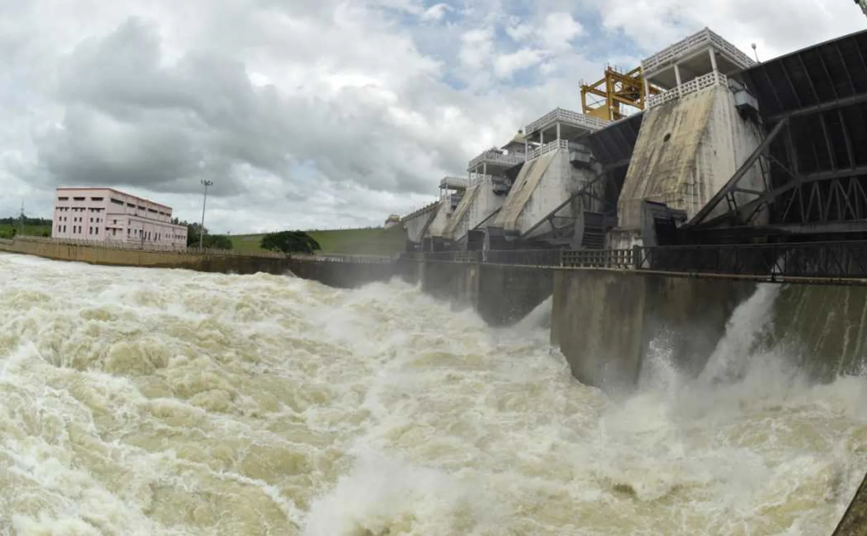 cauvery water level salem mettur dam water 