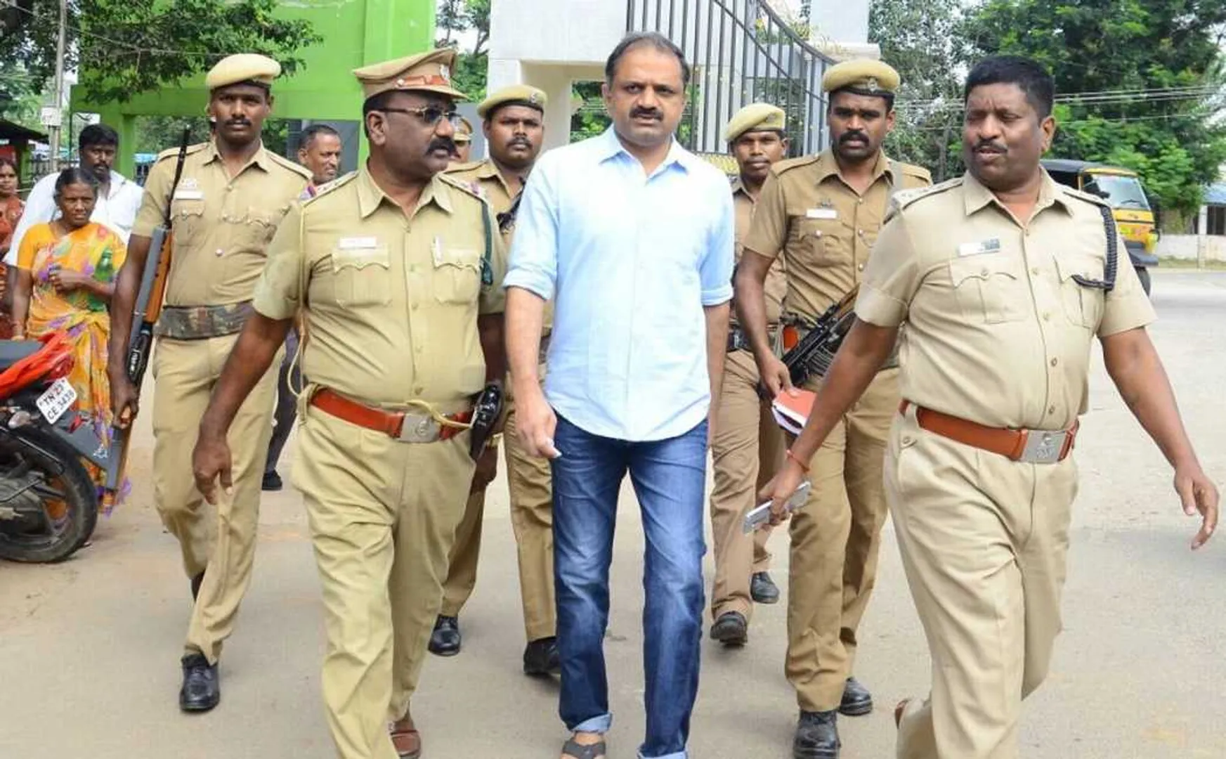 former pm rajiv gandhi incident perarivalan chennai high court 