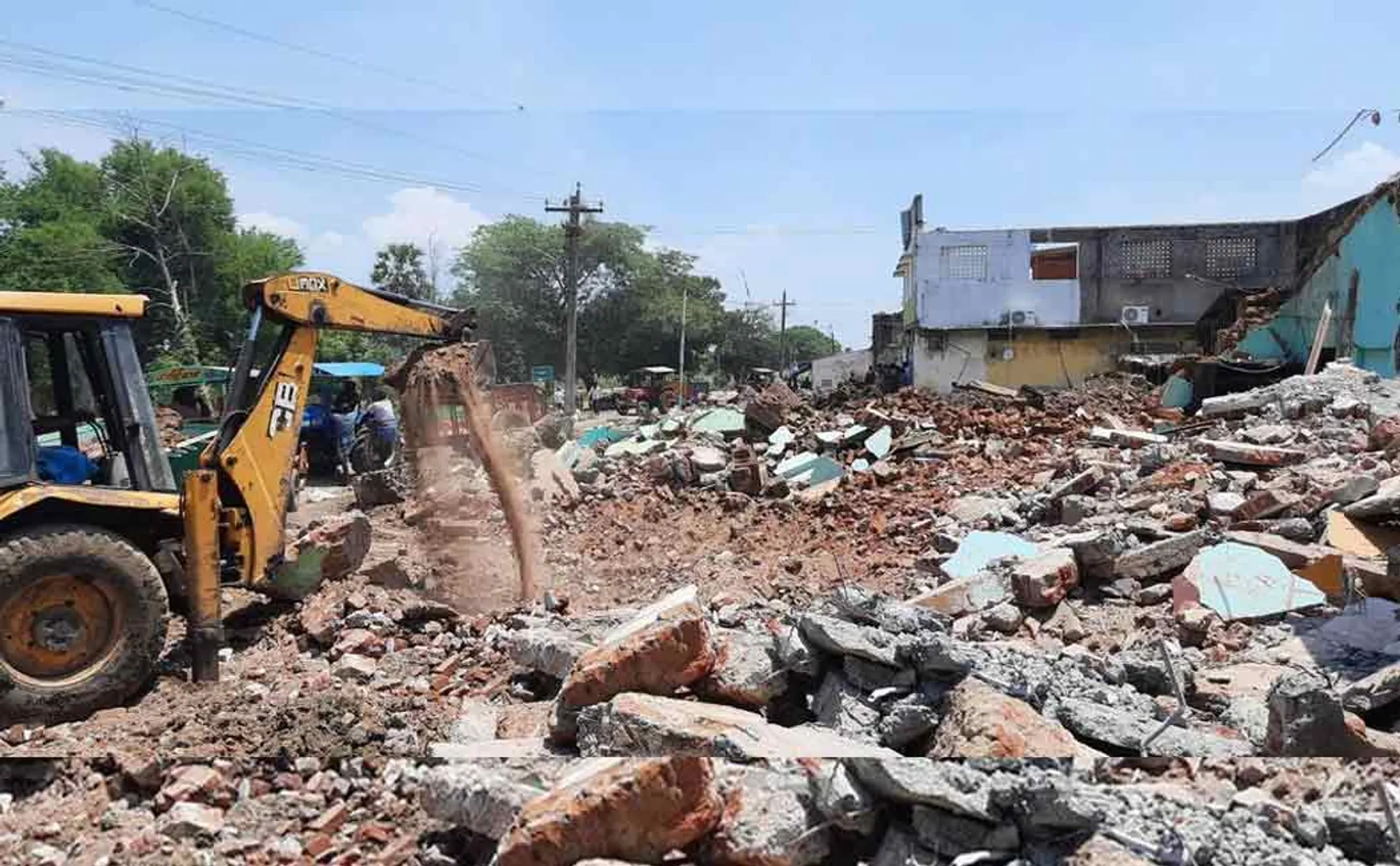 Two-lane construction work; Problems in providing compensation to affected houses