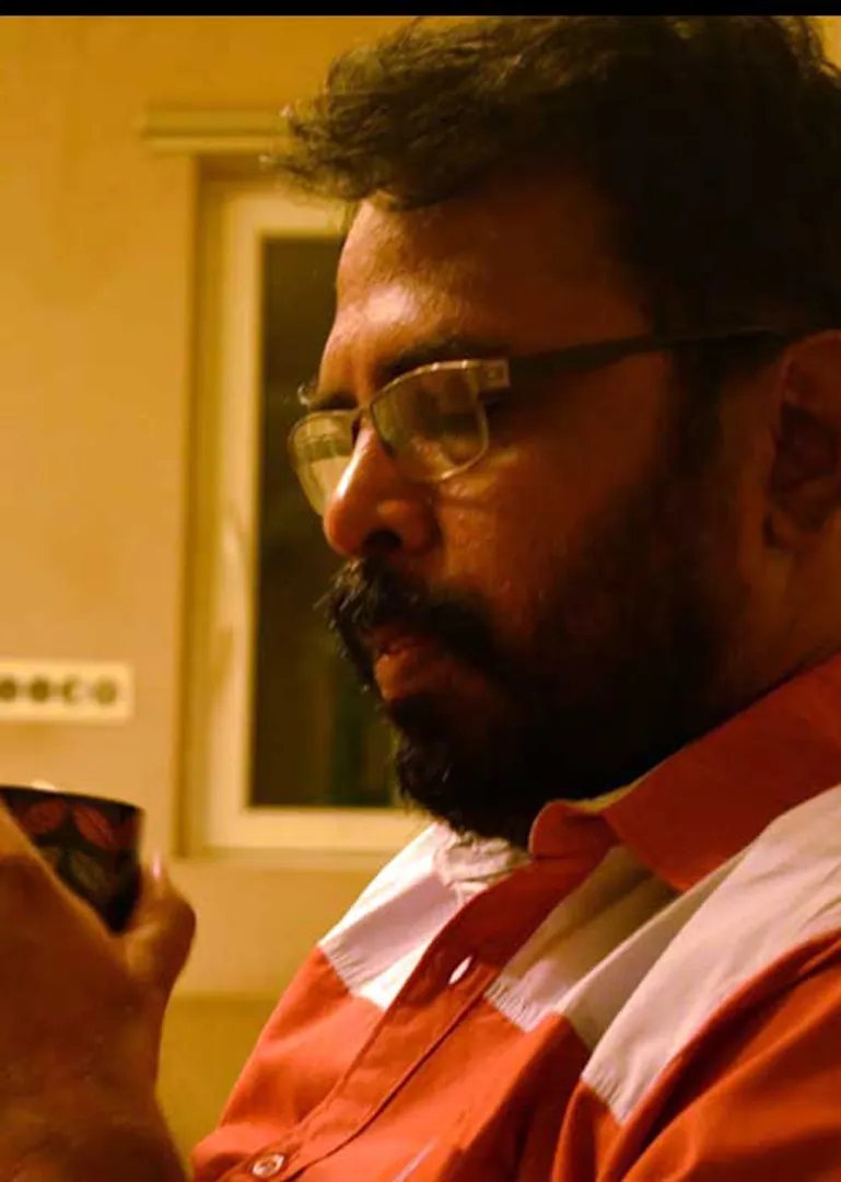 /idhalgal/eniya-utayam/green-smell-plucked-tubers-director-brindasarathy
