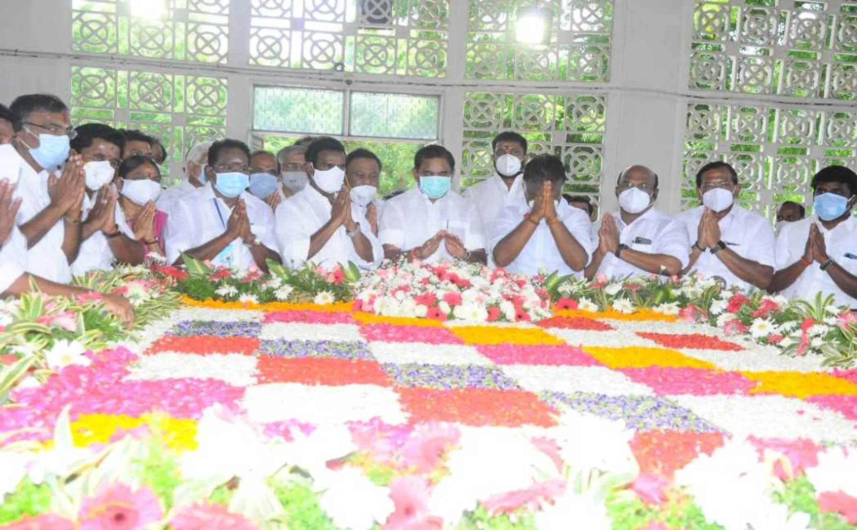 chennai. guindy kamarajar memorial cm palanisamy, deputy cm opaneerselvam