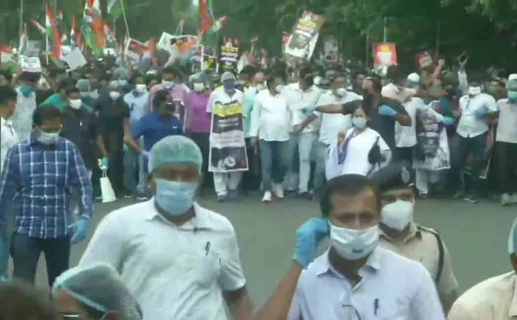 rally in west bengal against hathras issue