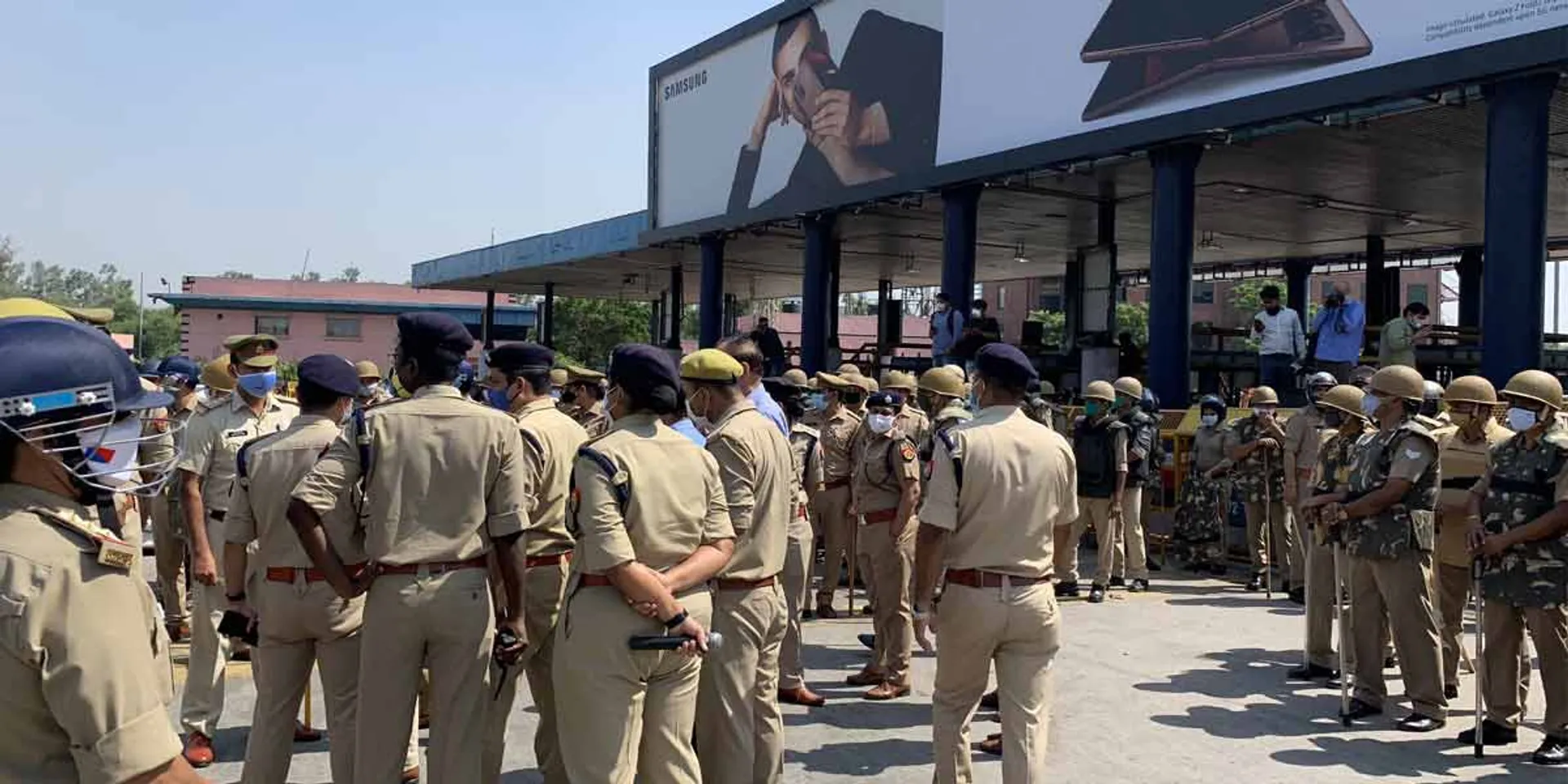 Only 5 people allowed to go to Hadras ... Rahul, Priyanka struggle!