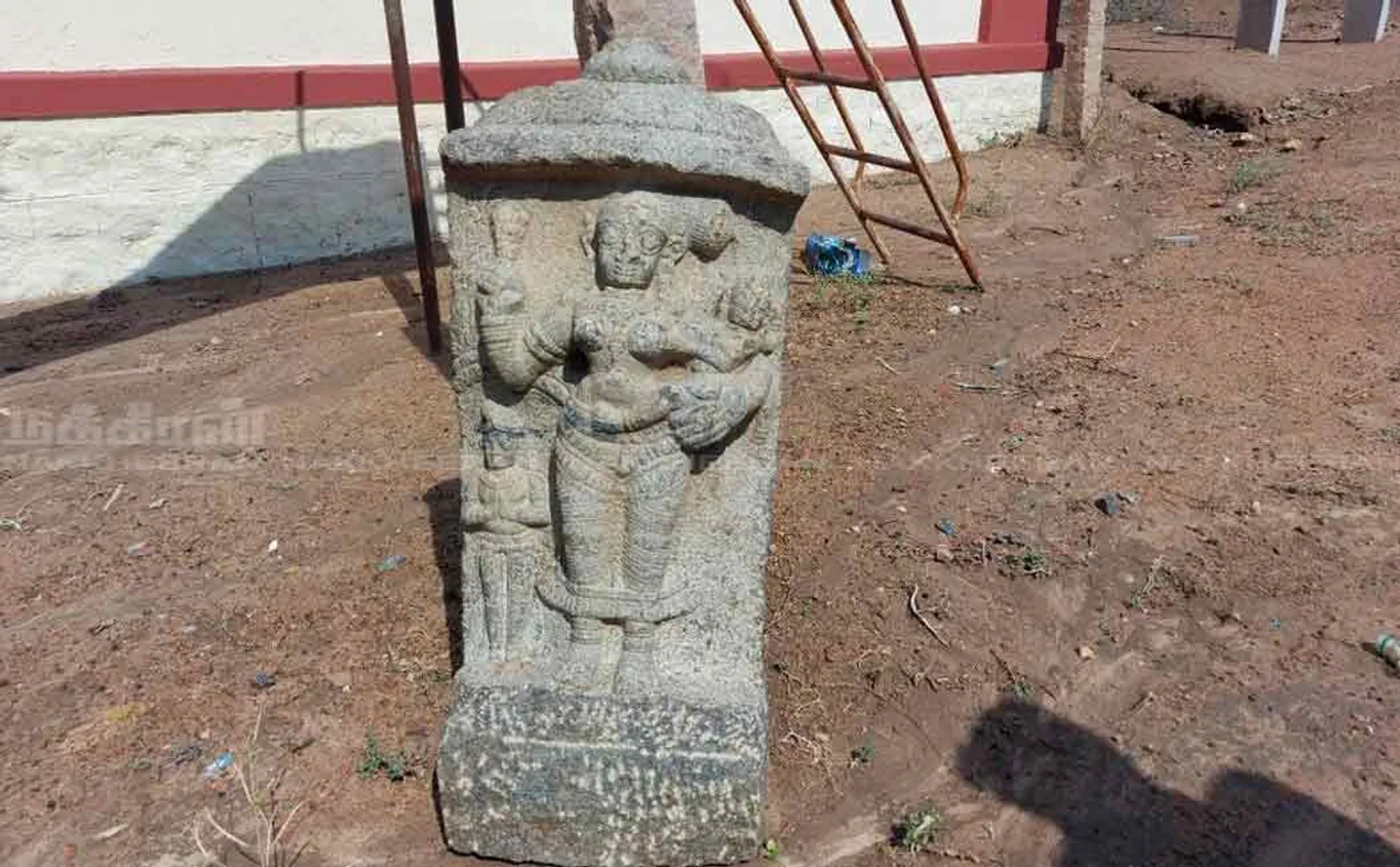 800 year old inscription with horse image ...