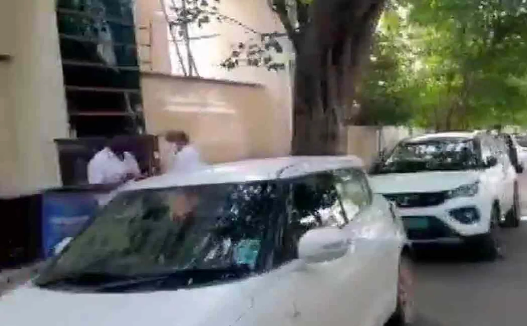 cbi raid in shivakumar places