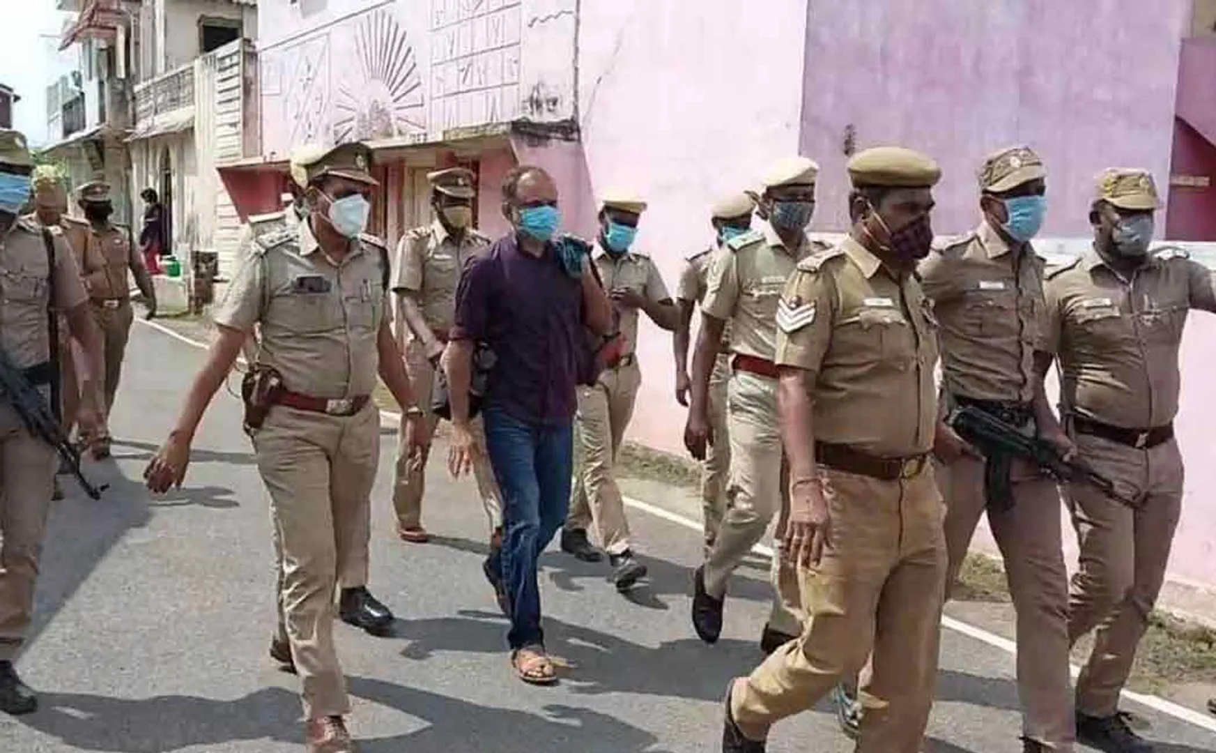 Perarivalan should be released permanently! - Arputhammal request