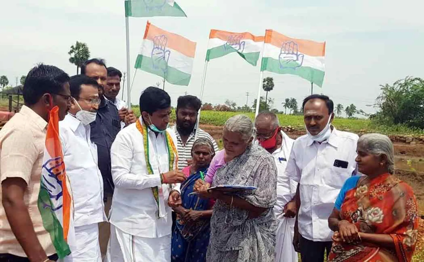 Signature movement with farmers to get back the farmer bill