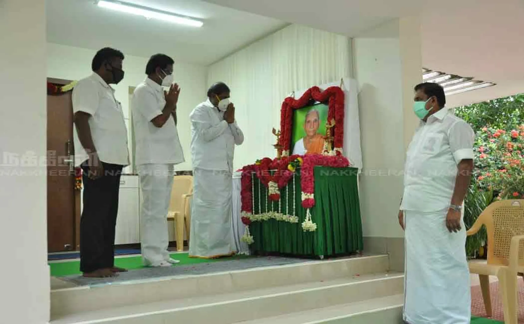 Political parties who met the Chief Minister and pay condolences ..!
