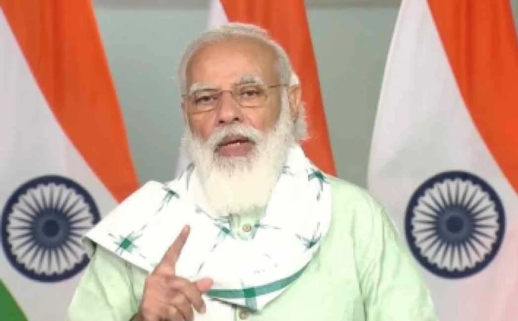 modi inaugurates three schemes for gujarat