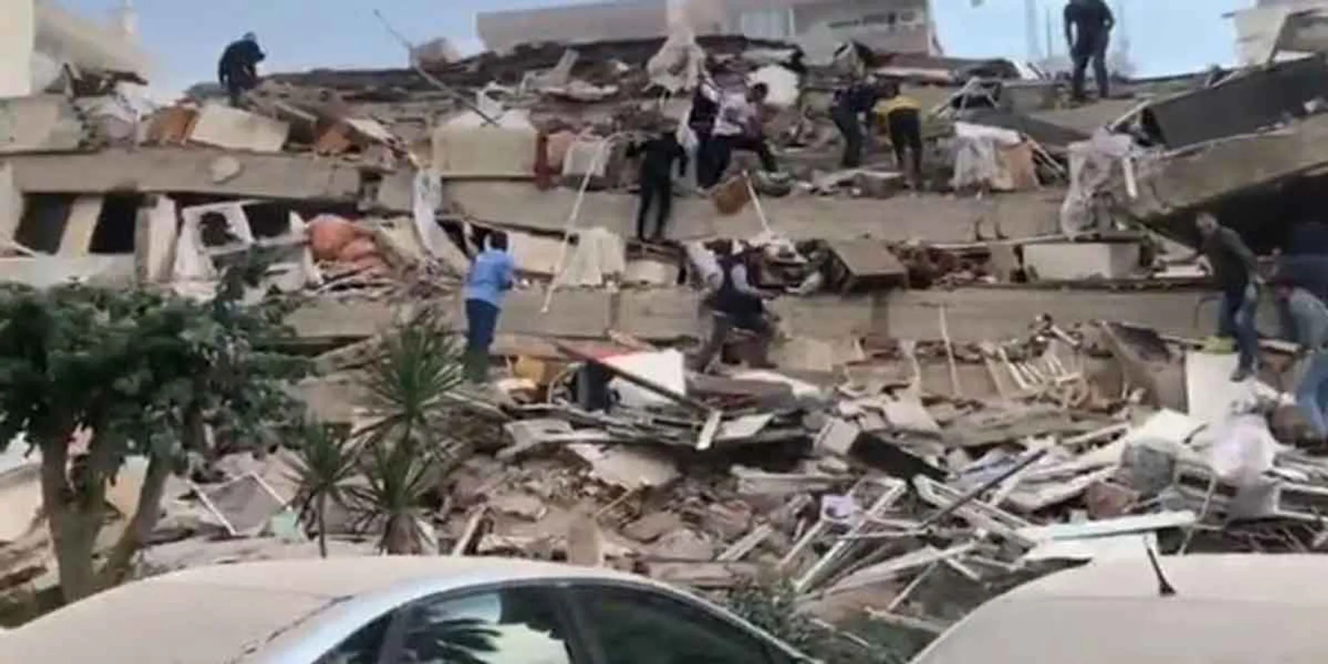 Powerful earthquake, tsunami in Turkey!