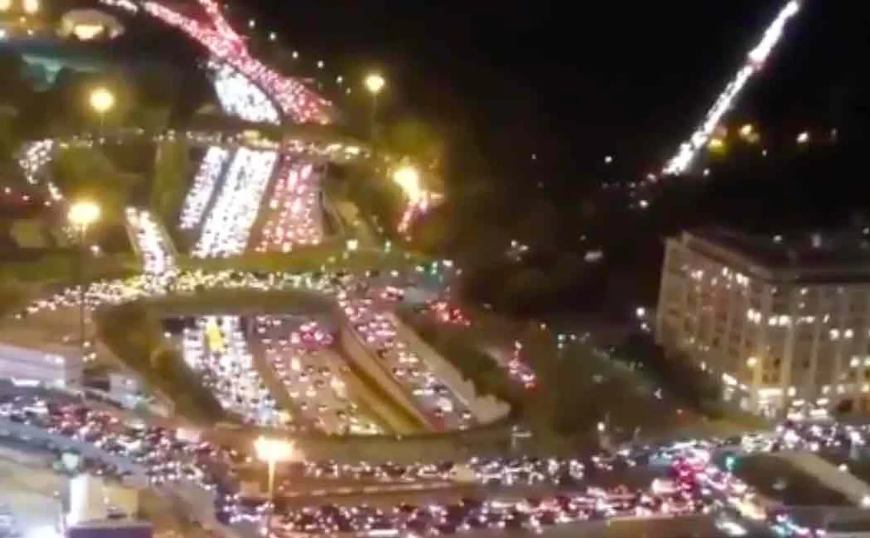 700 km long traffic jam in paris