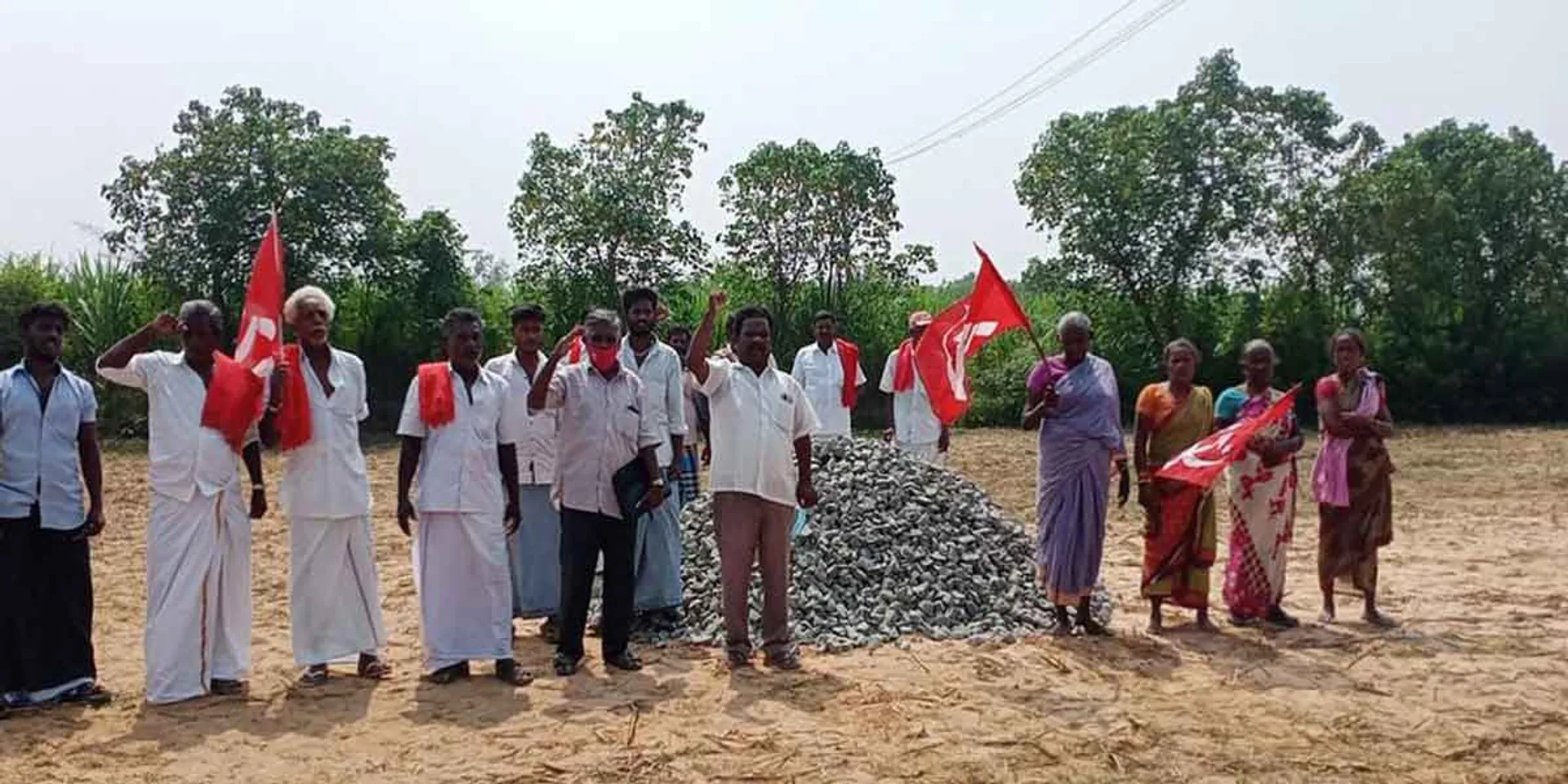Occupy the space provided for the cemetery near Kattumannarkoil... Public and Marxist party struggle!