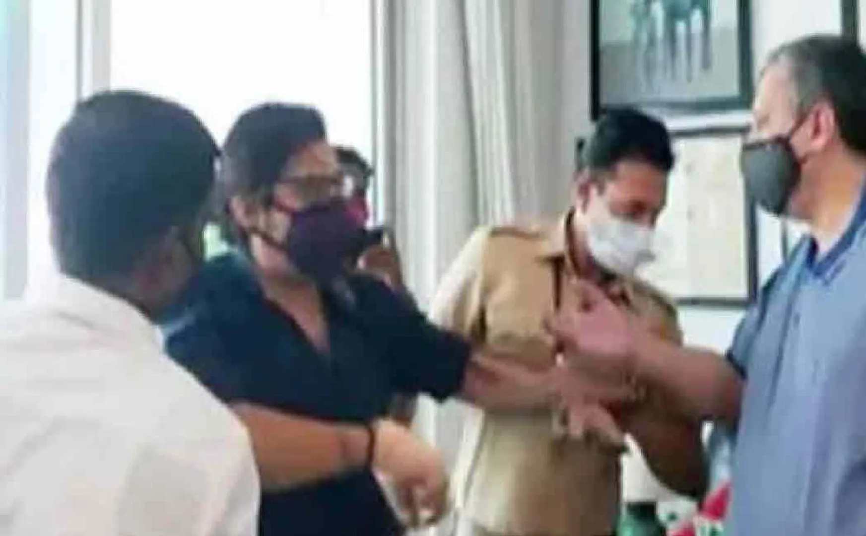arnab goswami arrested