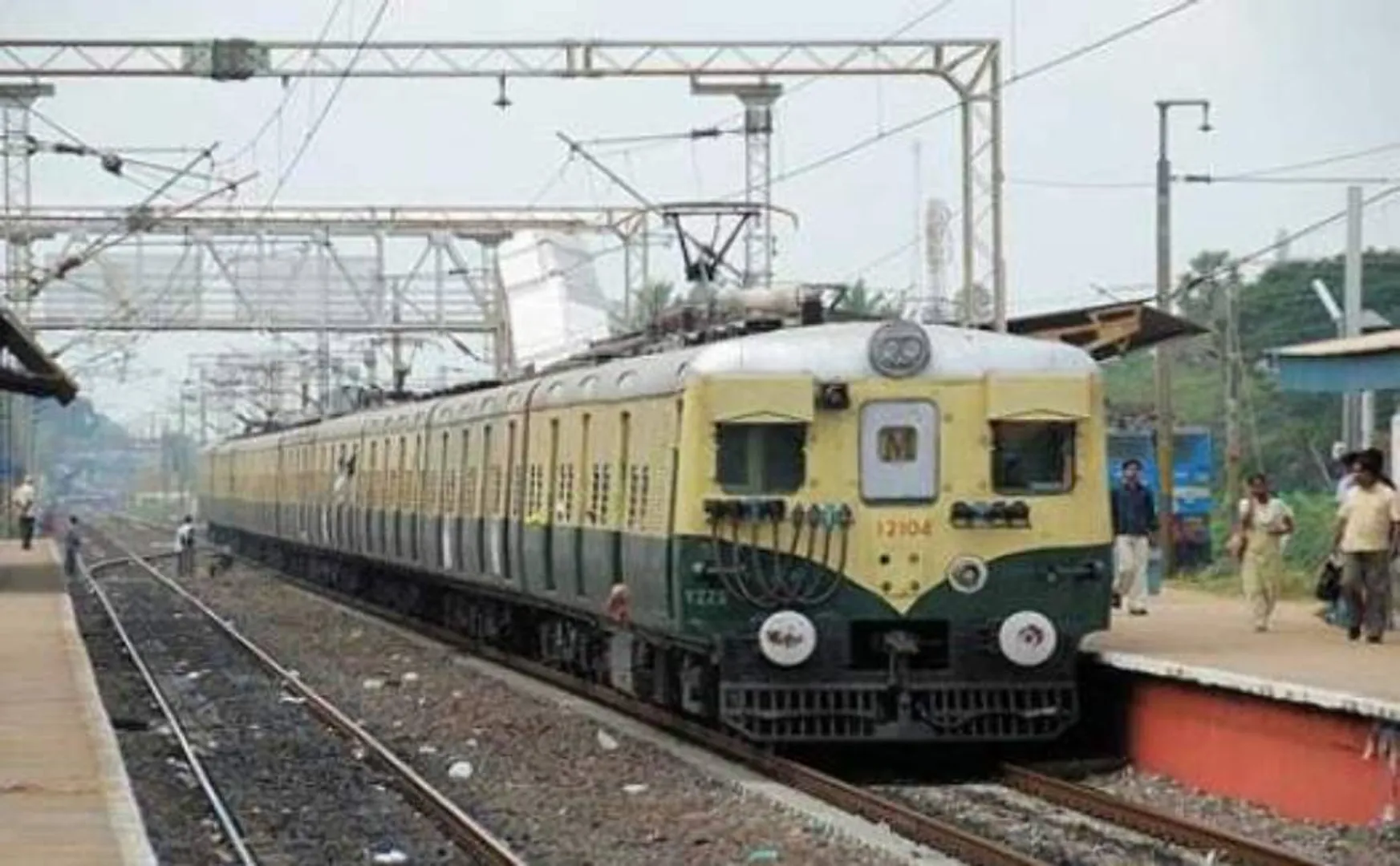chennai special local trains allowed the private companies employees 