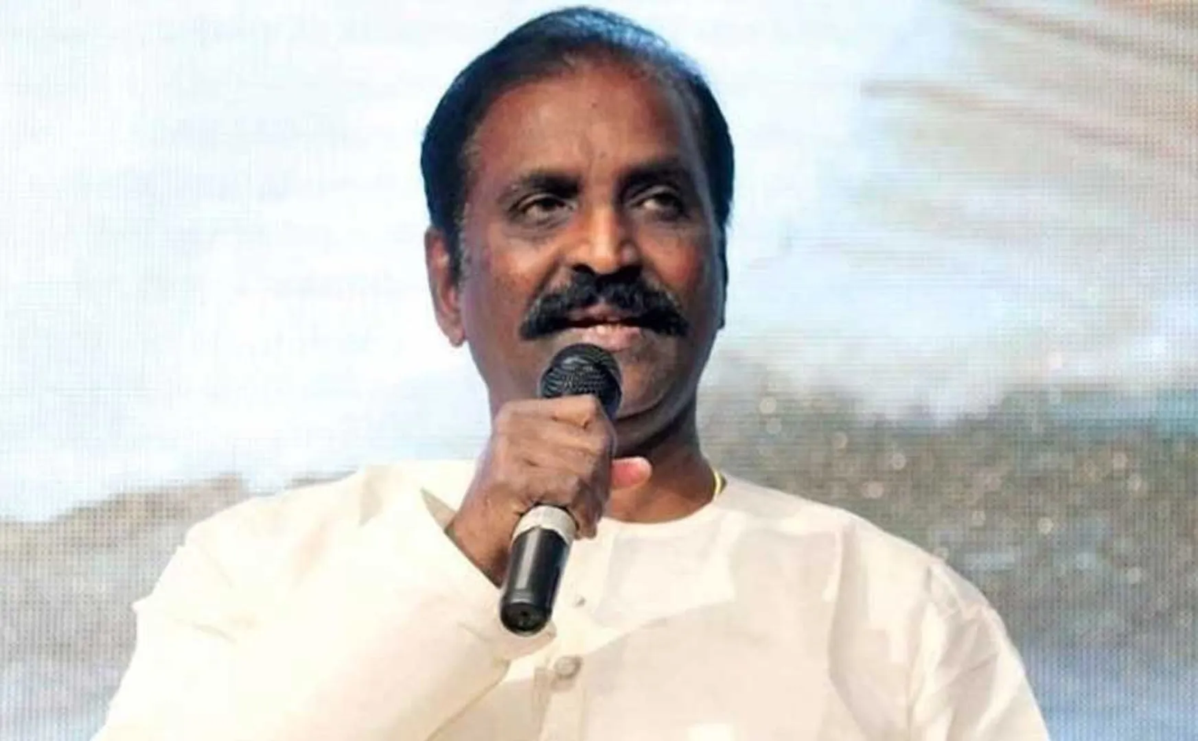 us election 2020 joe biden and kamal harris kavignar vairamuthu tweet