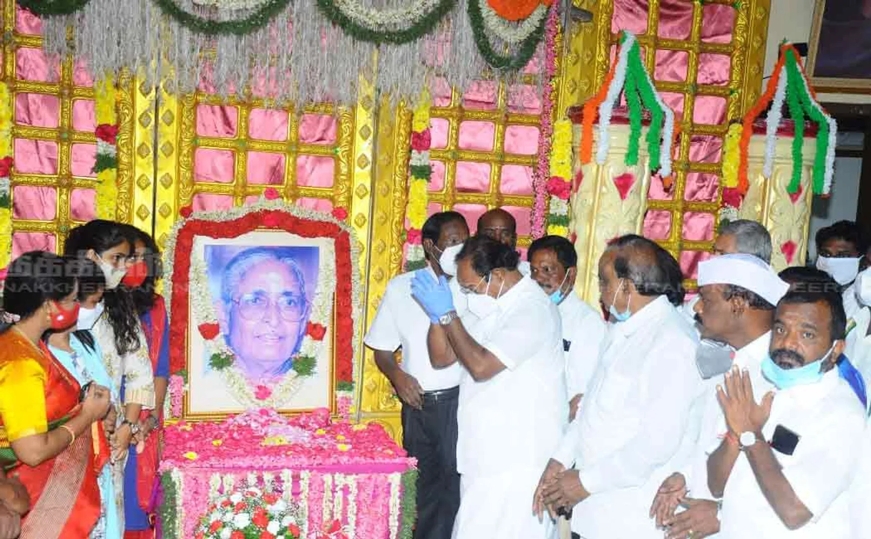 Former Congress Union Minister's 103rd Birthday Celebrated At Sathyamoorthy Bhavan!