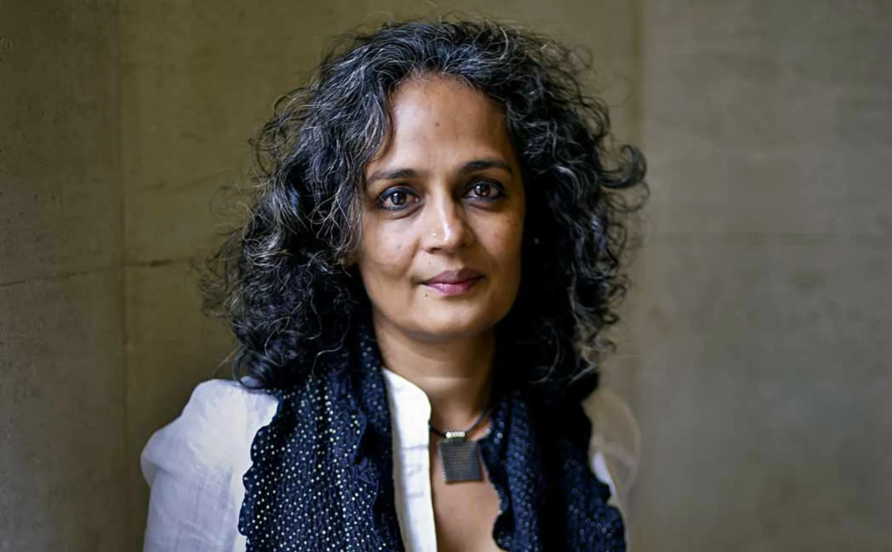 arunthathi roy about removal of her book from syllabus
