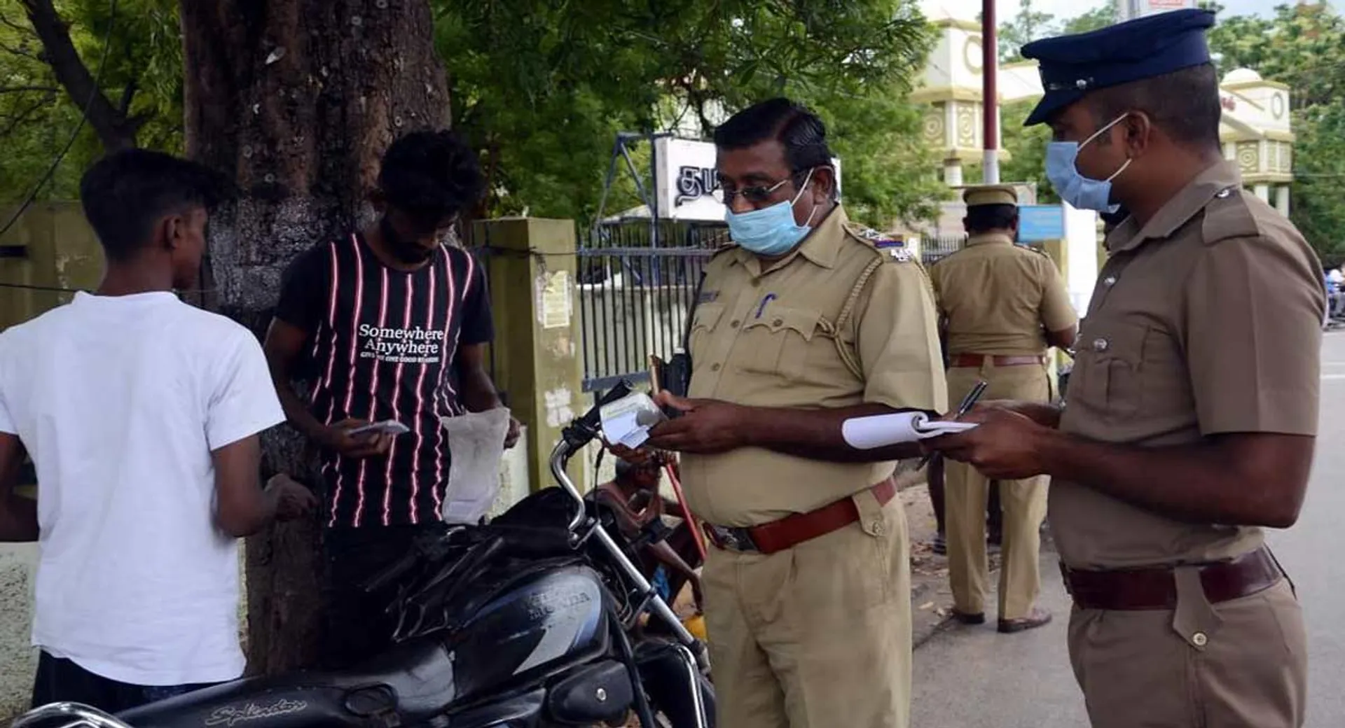  In Erode alone, the fine has crossed 18 lakhs ...!