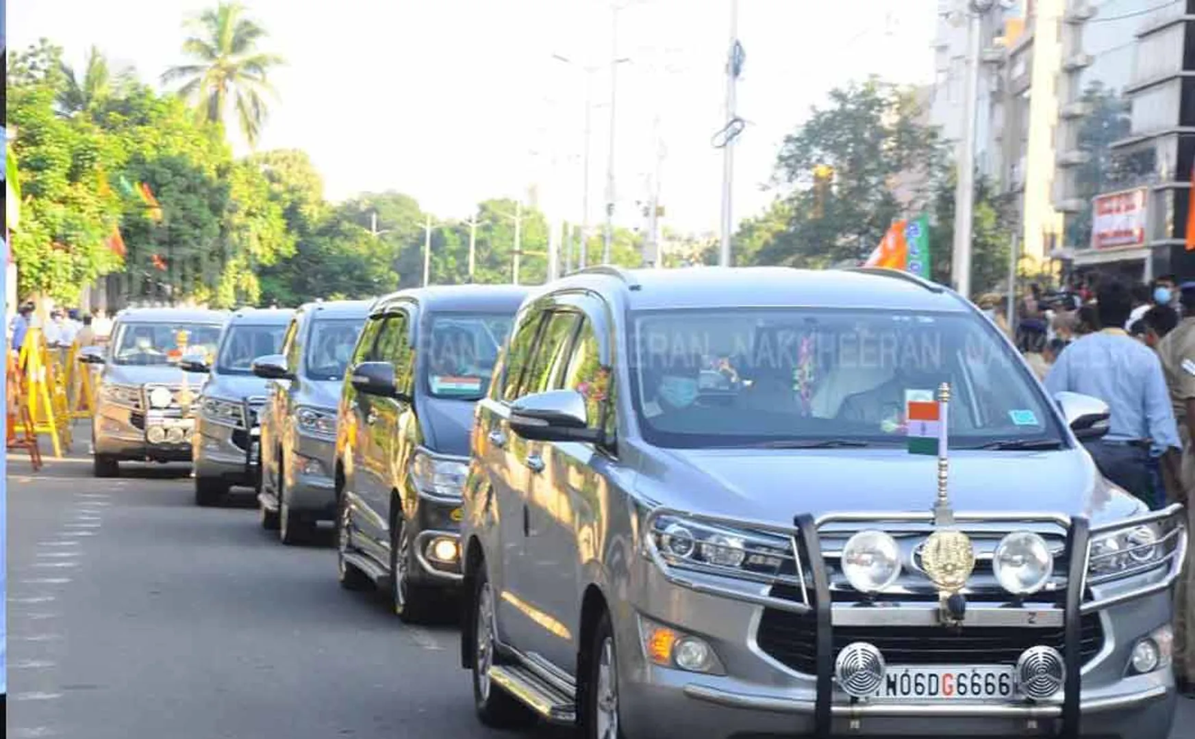  BJP-AIADMK alliance ... OPS-EPS meeting with Amit Shah!