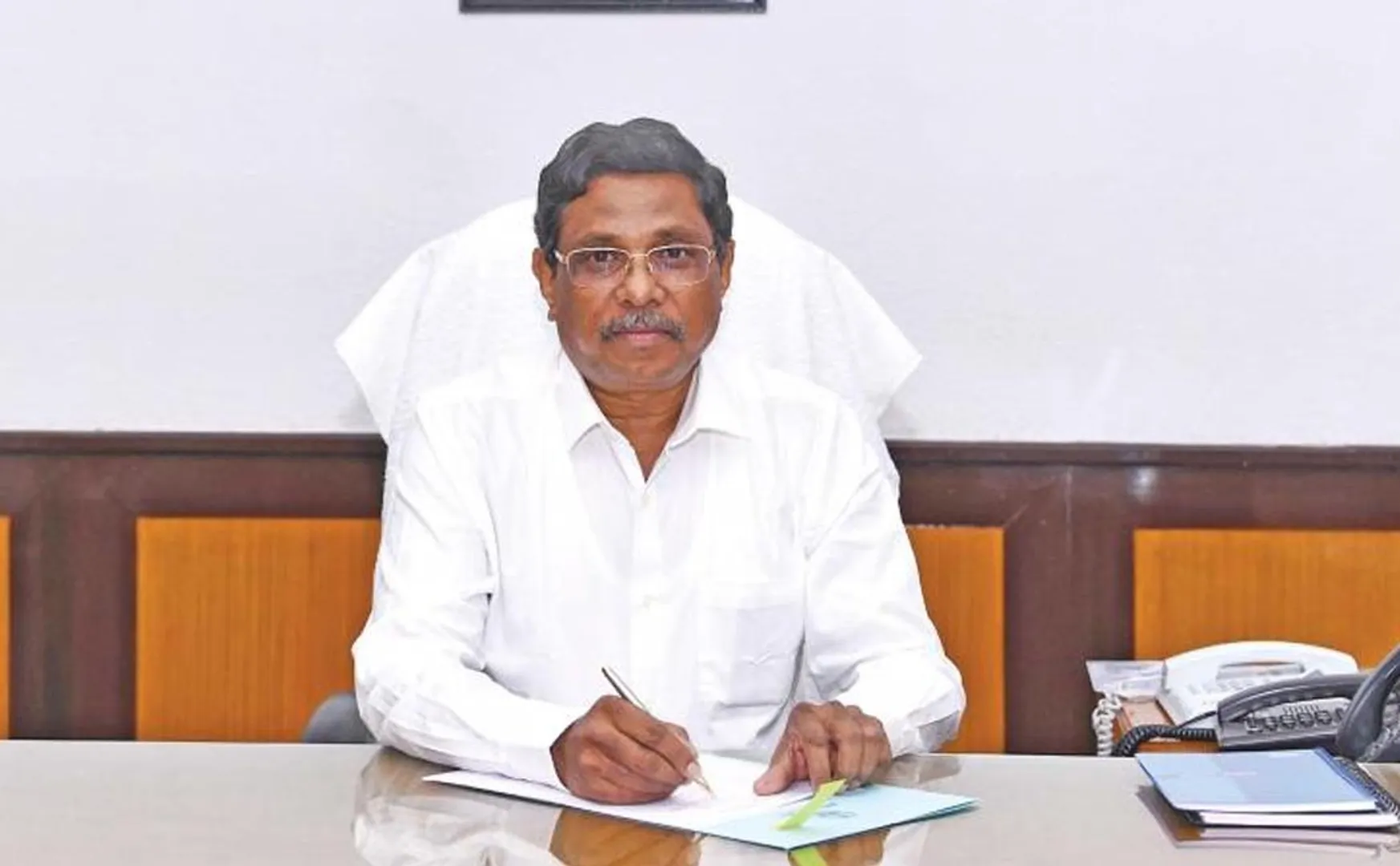 chief secretary shanmugan write to the letter government employees 