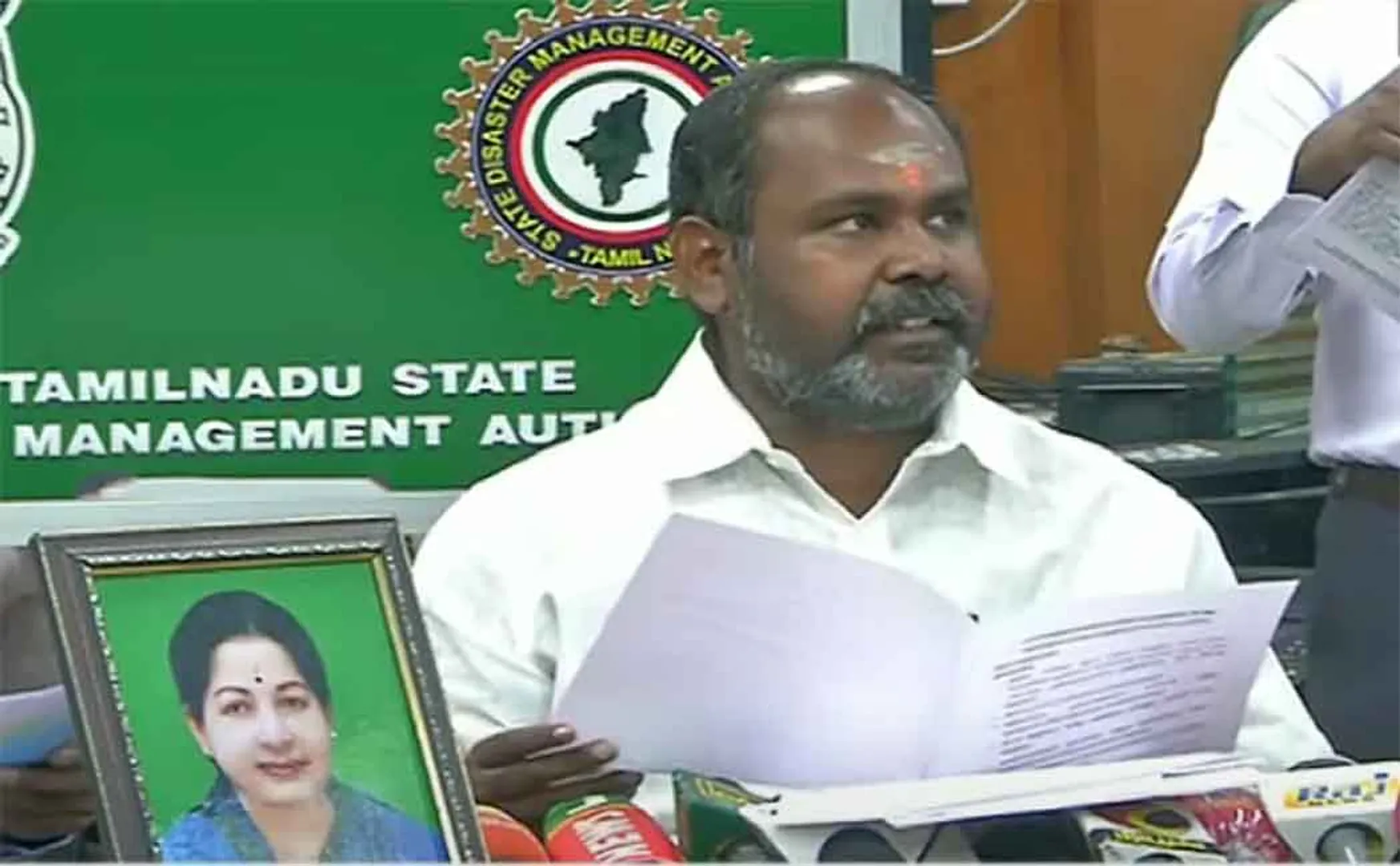 nivar cyclone prevention activities minister press meet at chennai 
