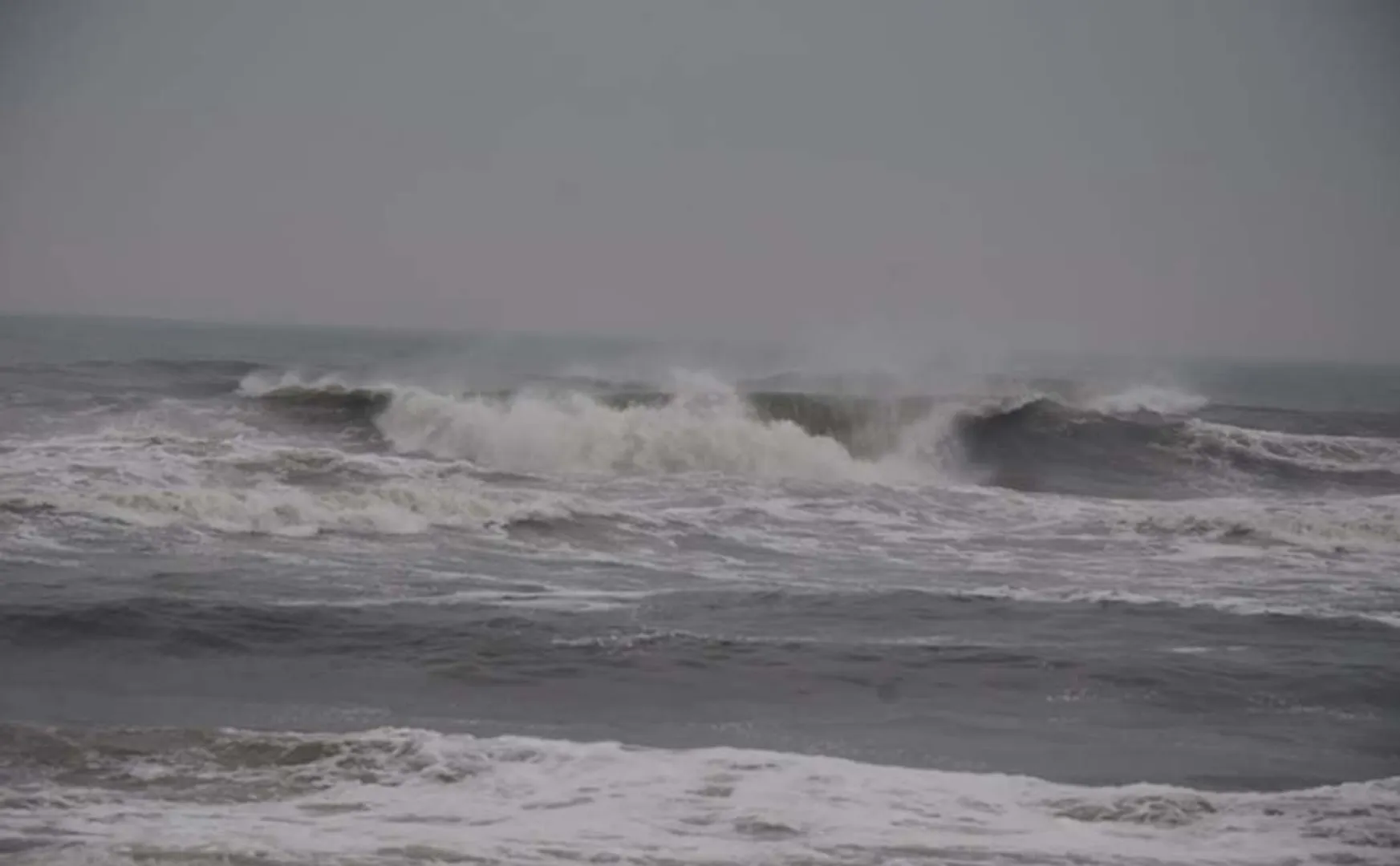 NIVAR CYCLONE HEAVY RAINS PUDUCHERRY