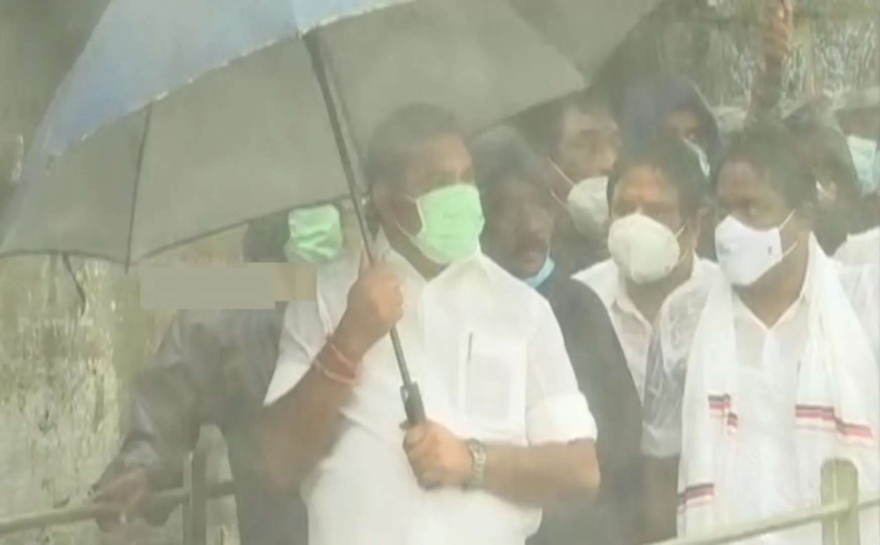 tamilnadu cm visit the chembarambakkam lake with officers also 