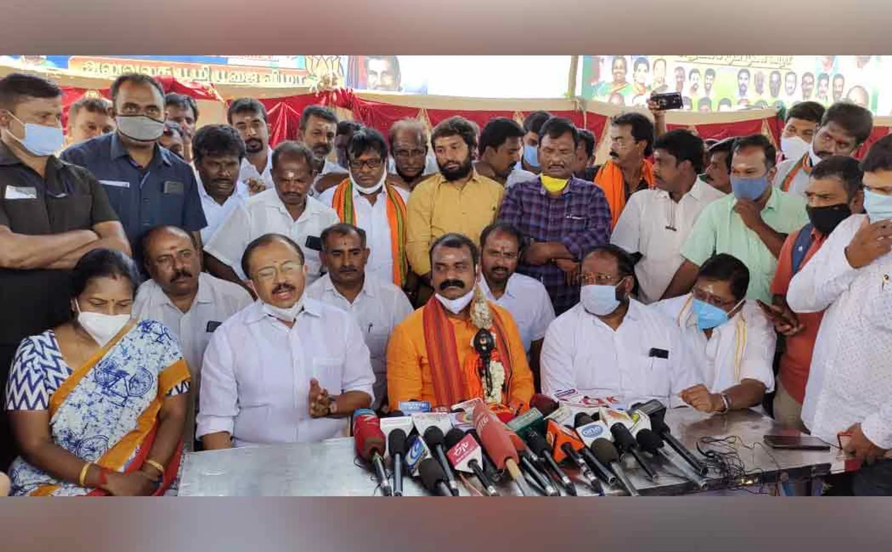 "Cyber ​​law passed in Kerala is a cruel law against freedom of expression." Union Minister Muralitharan
